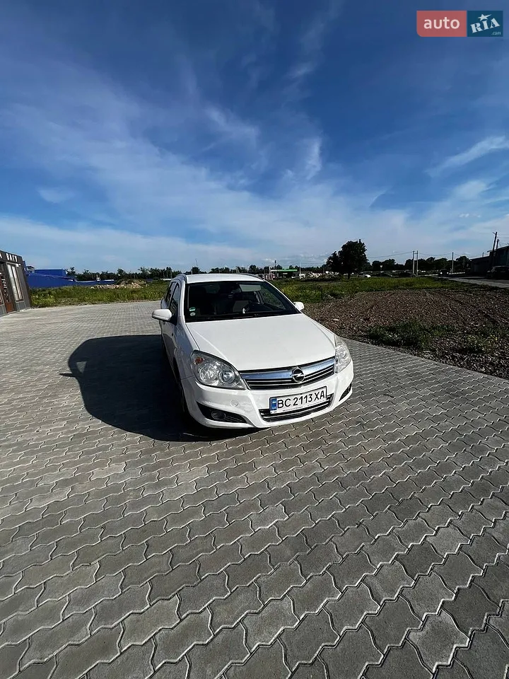 2011 Opel Astra - мініатюра 18