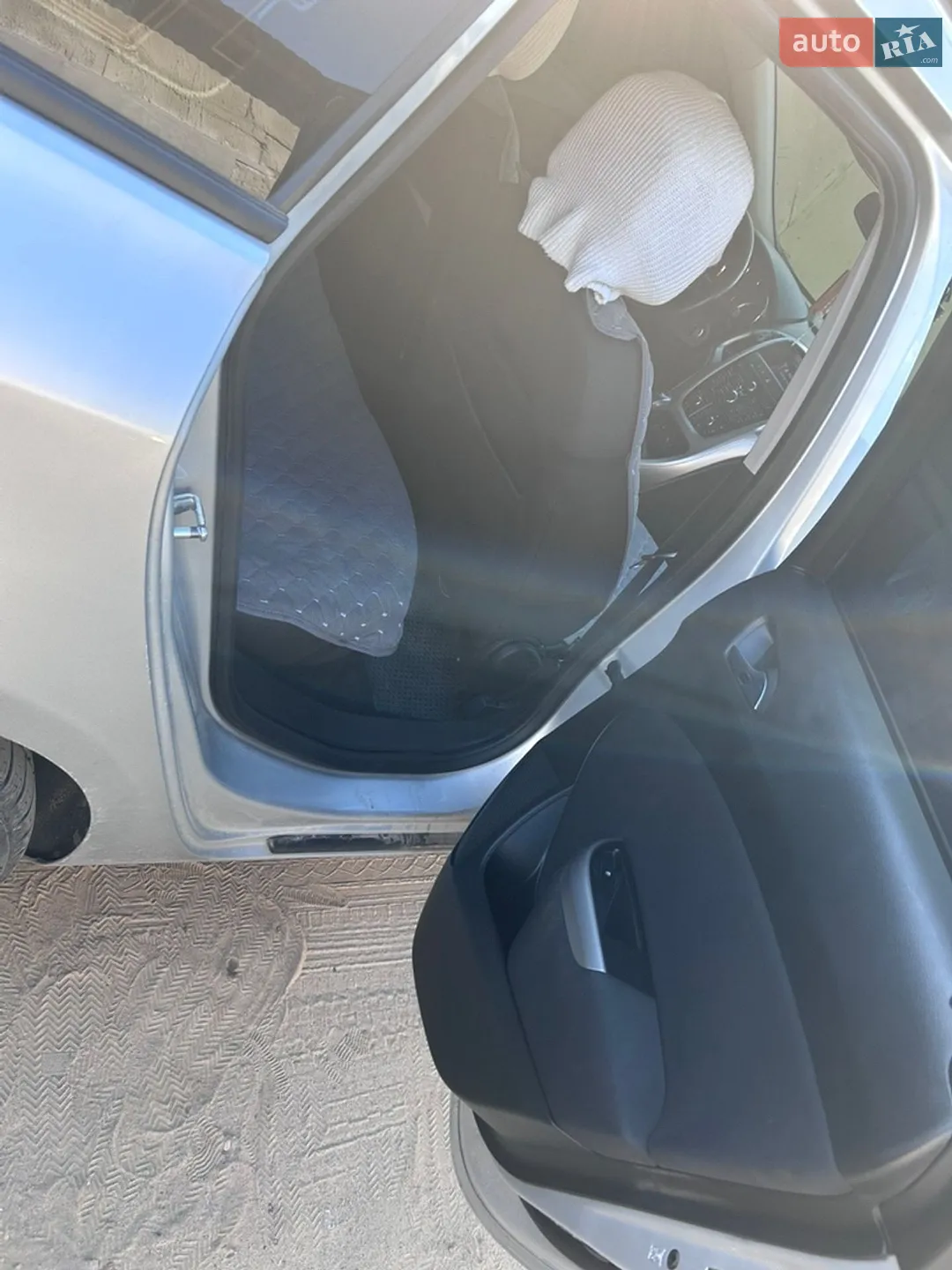 2011 Opel Astra - мініатюра 11