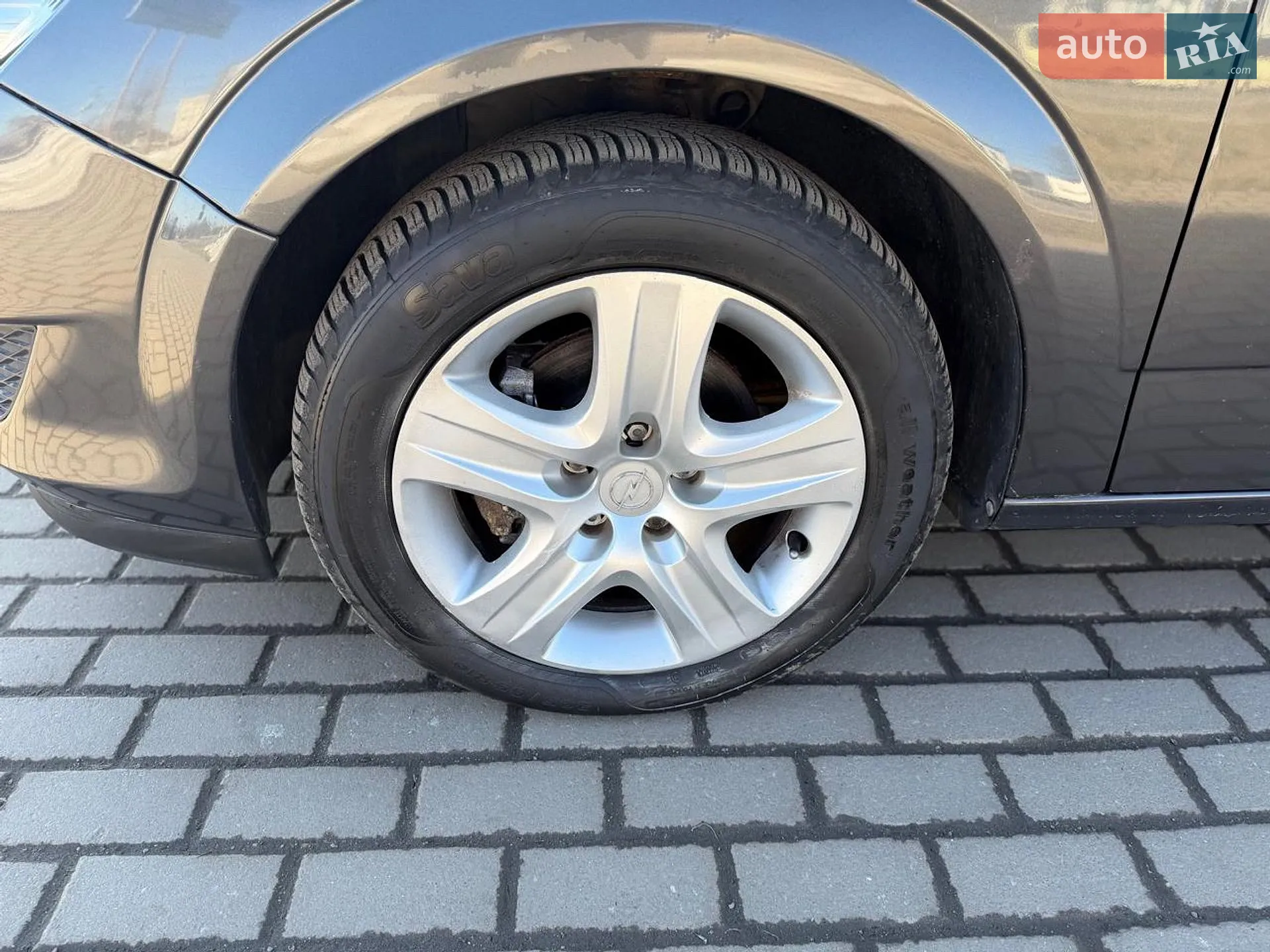 2010 Opel Astra - мініатюра 8