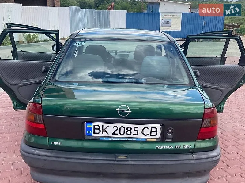 Opel Astra 1998 VIN W0L0TGF35X2038286 фото оголошення 20 з 49