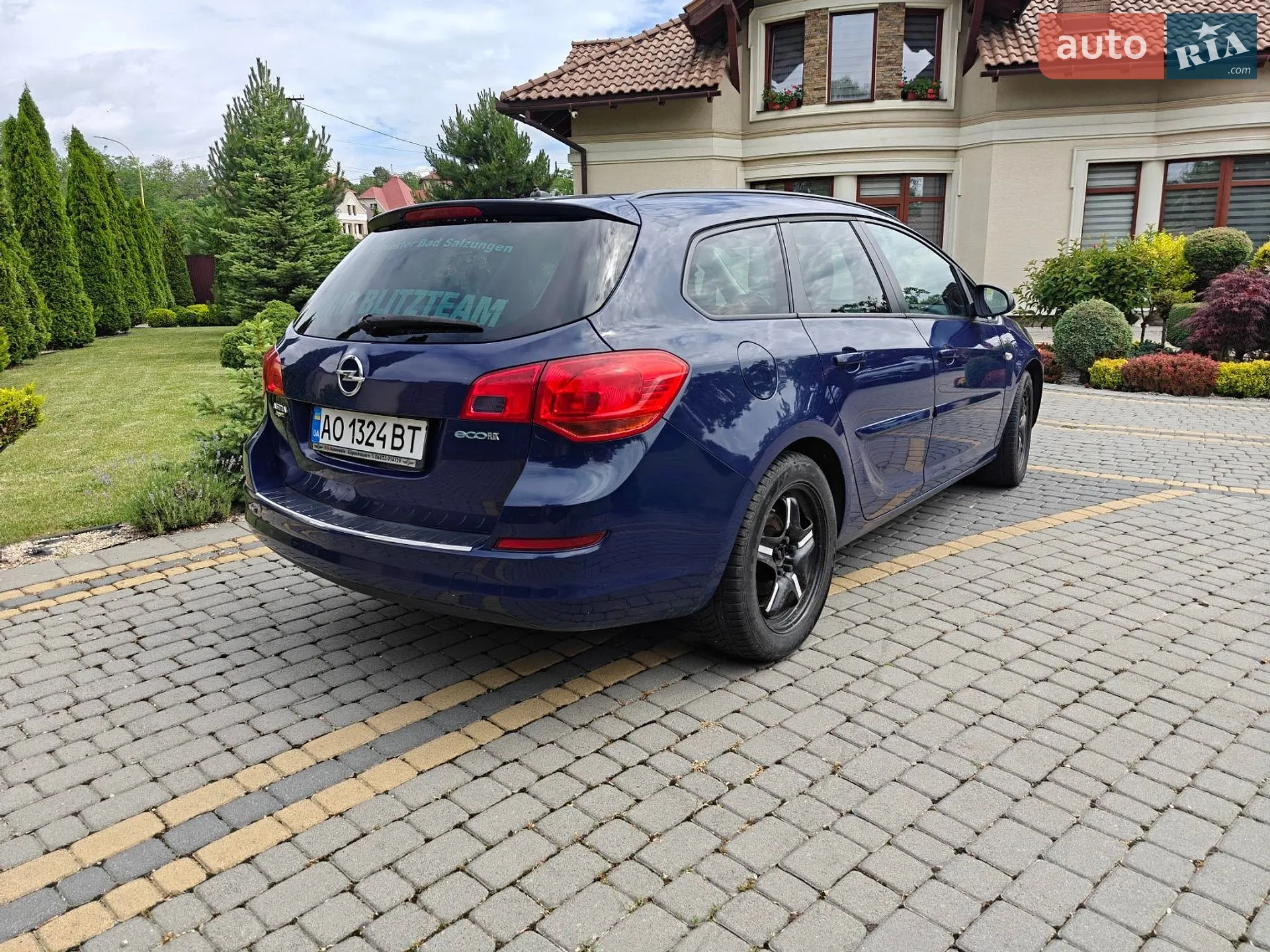 2011 Opel Astra - мініатюра 4