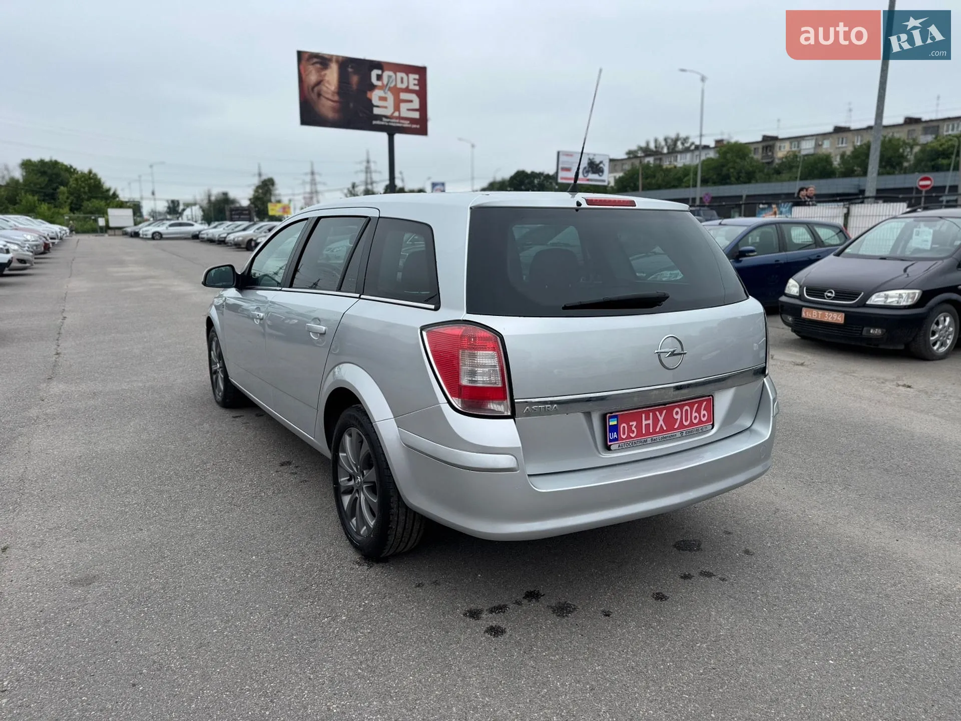 2010 Opel Astra - мініатюра 9