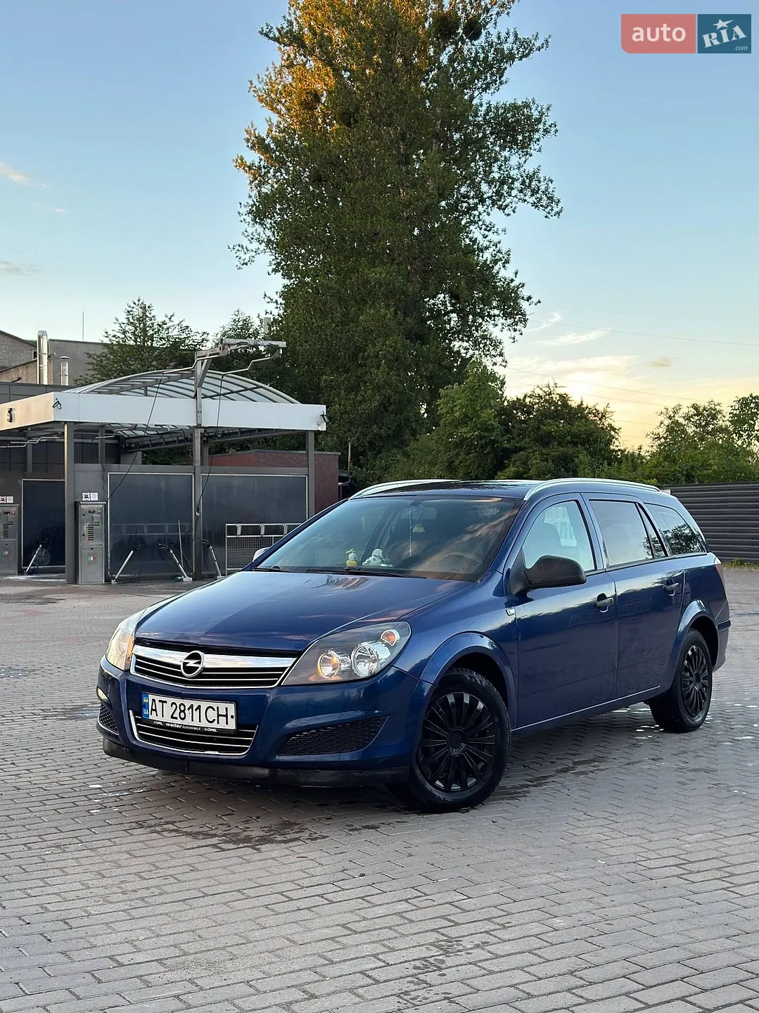 2010 Opel Astra - мініатюра 2