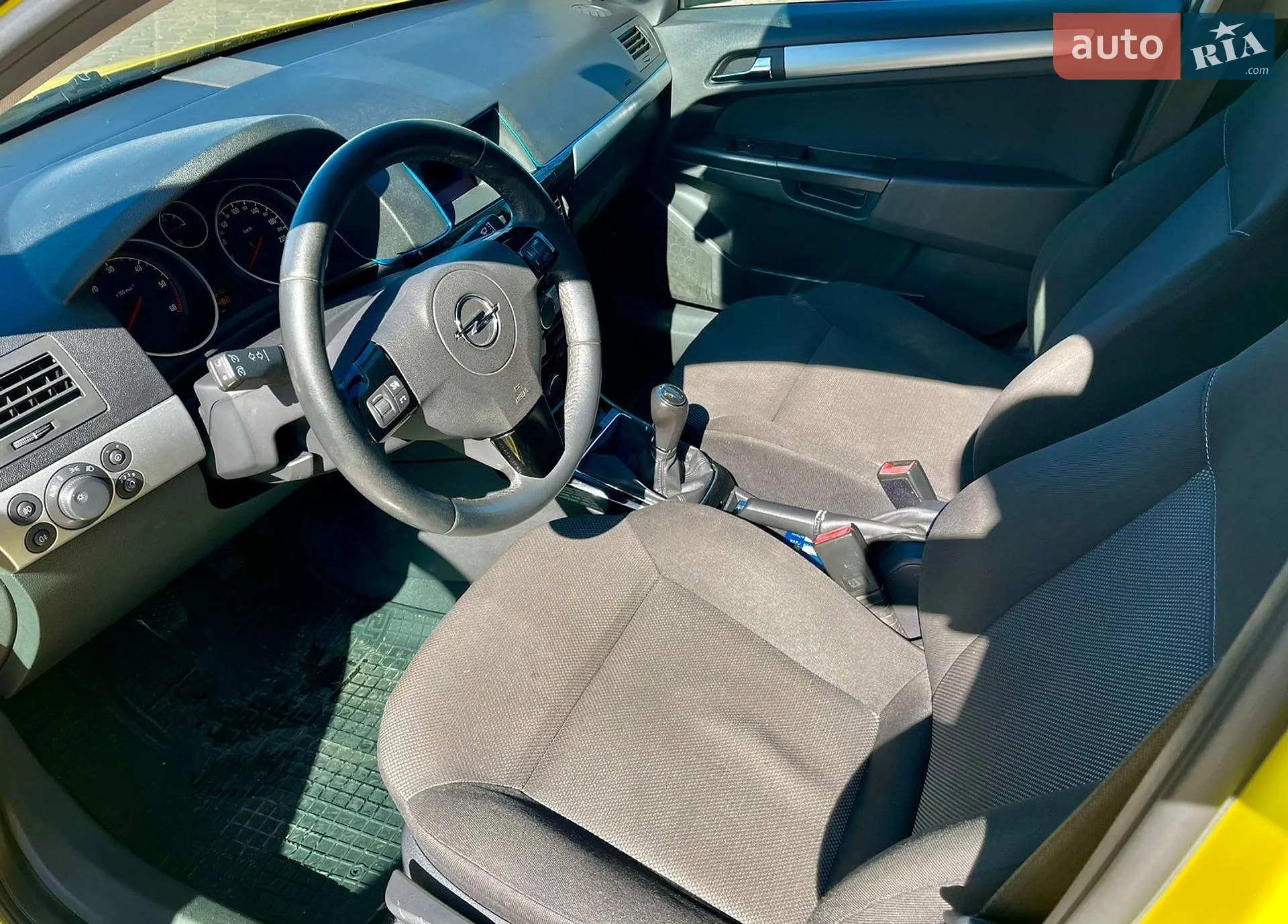 2010 Opel Astra - мініатюра 11