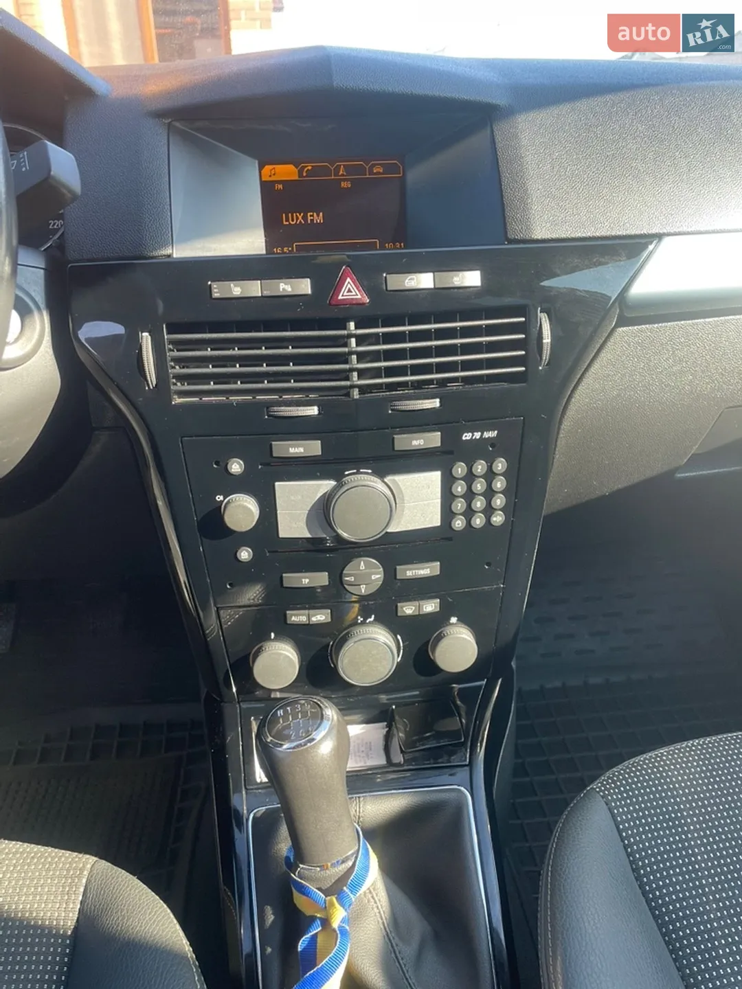 2010 Opel Astra - мініатюра 9