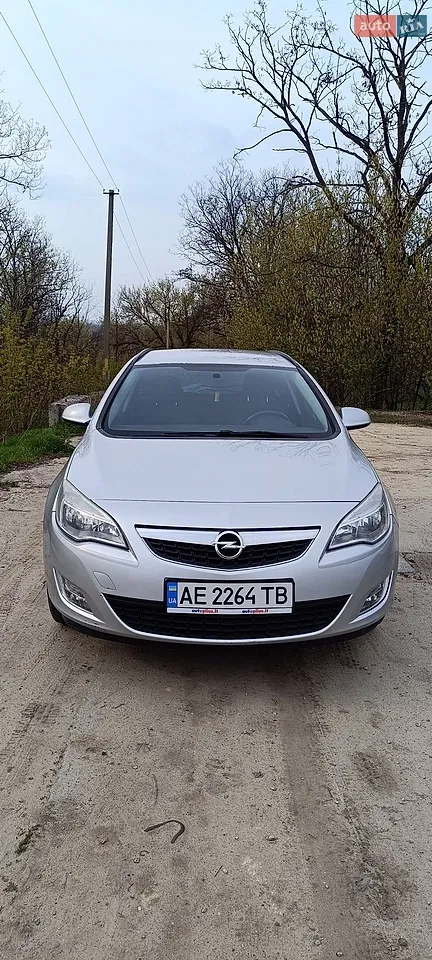 2010 Opel Astra - мініатюра 18