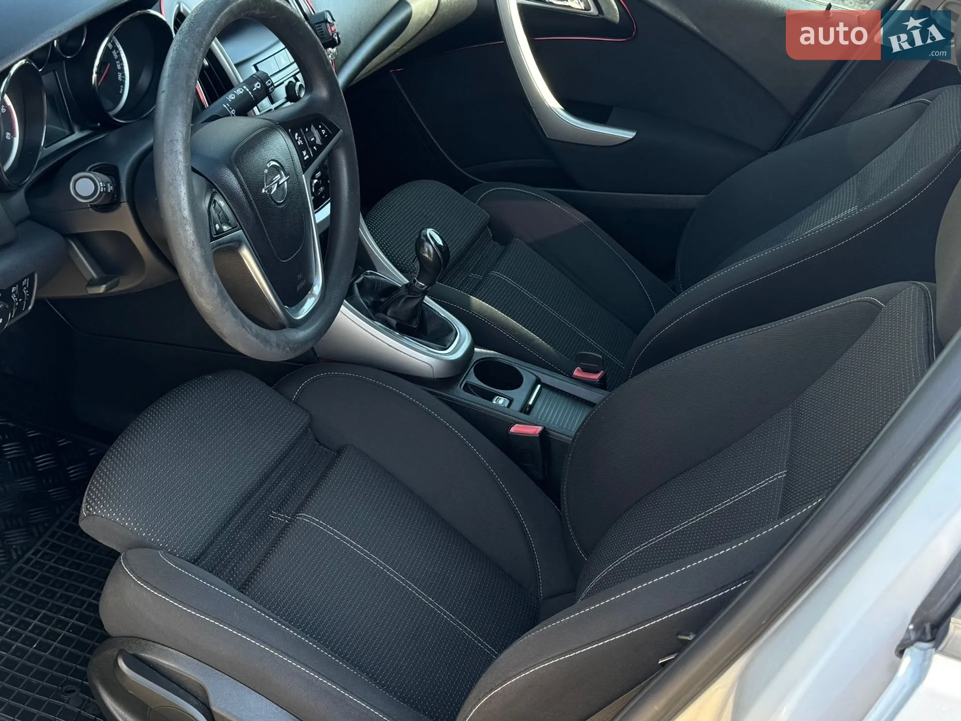 2011 Opel Astra - мініатюра 24
