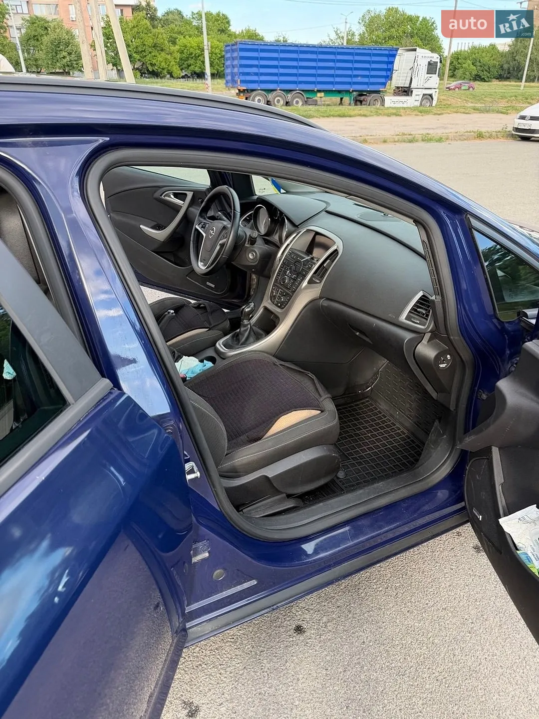 2011 Opel Astra - мініатюра 9