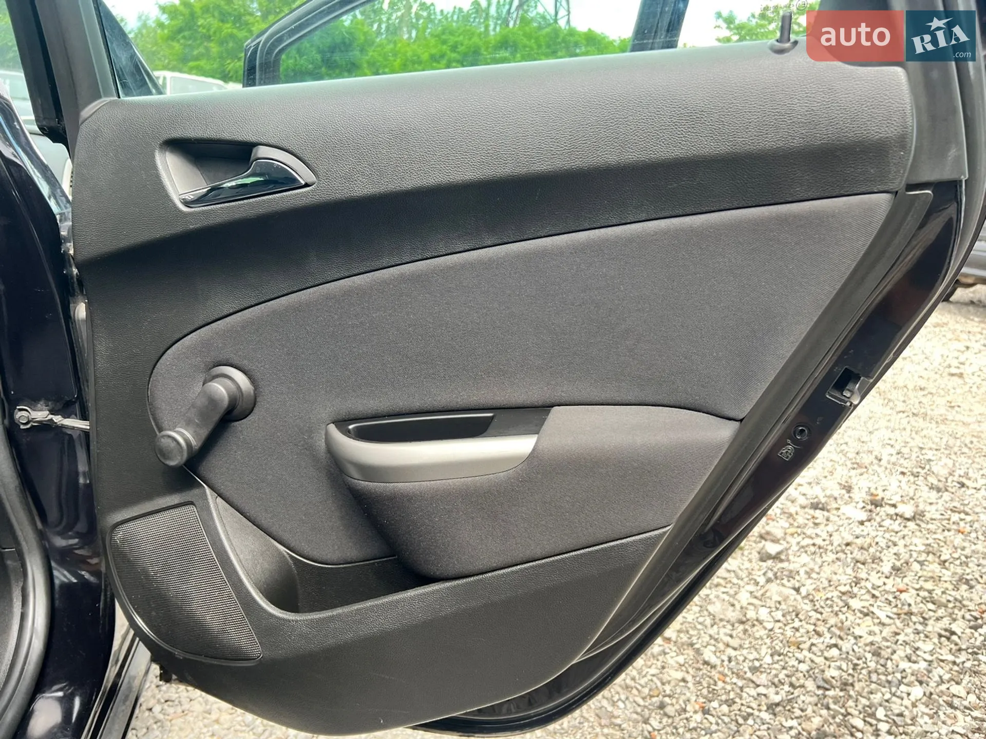 2010 Opel Astra - мініатюра 17