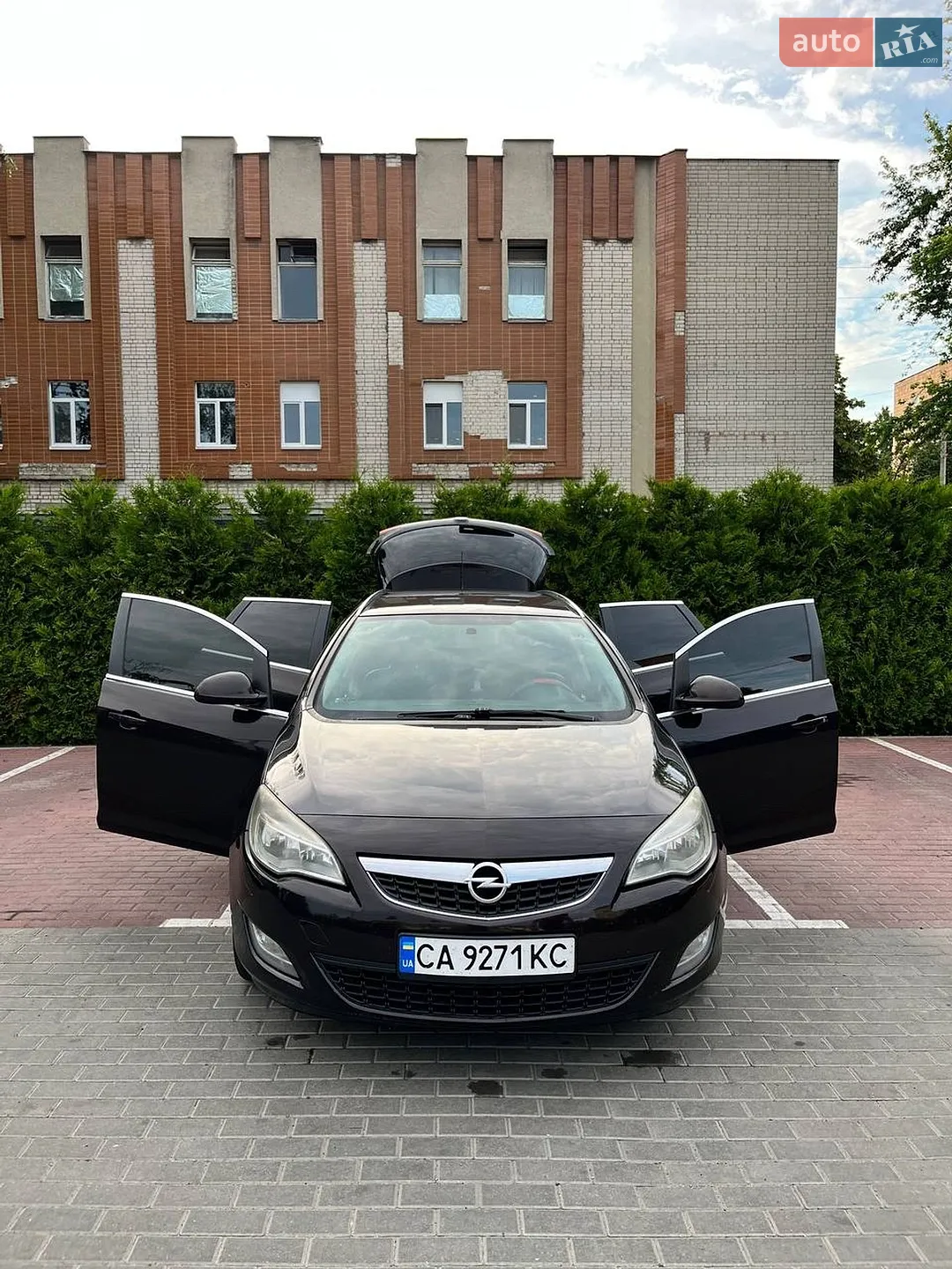 2011 Opel Astra - мініатюра 4