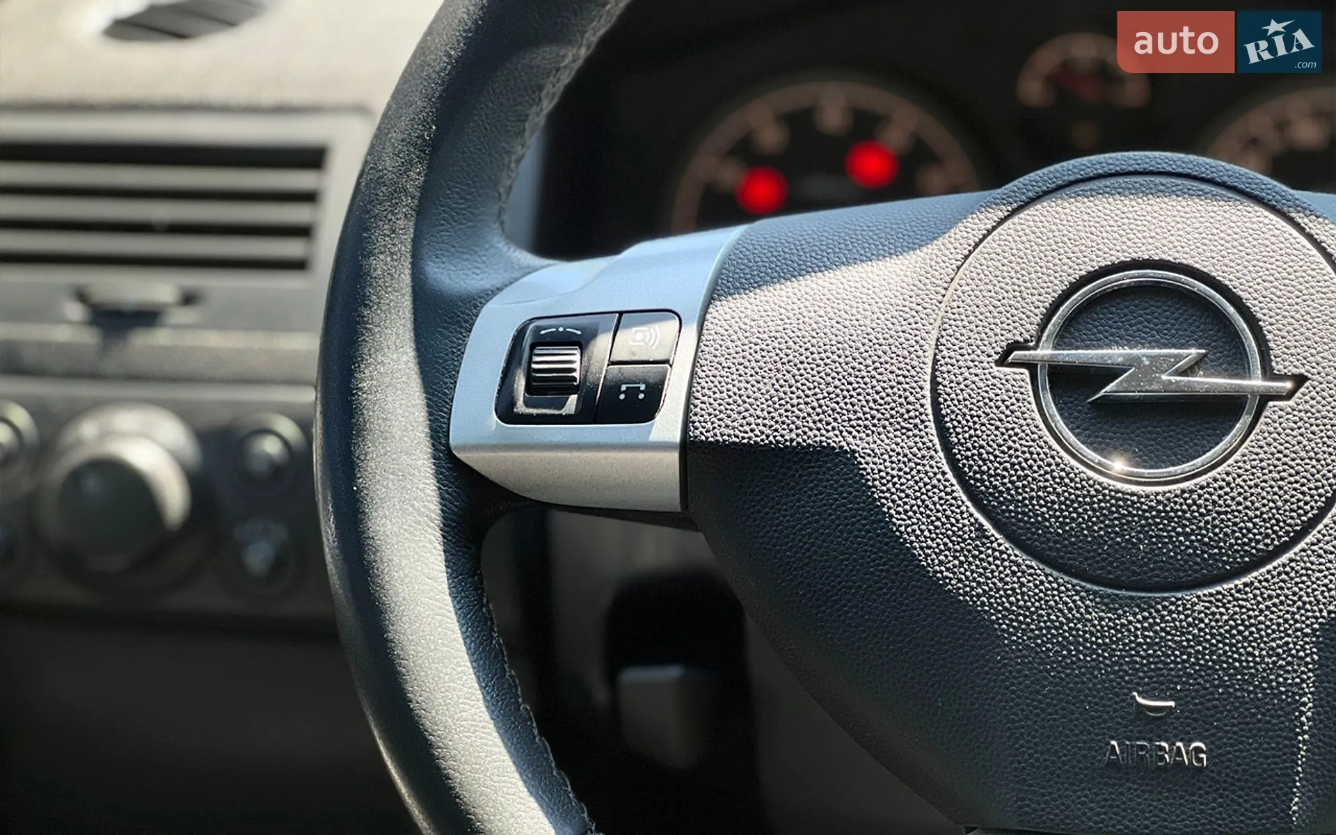 2011 Opel Astra - мініатюра 12