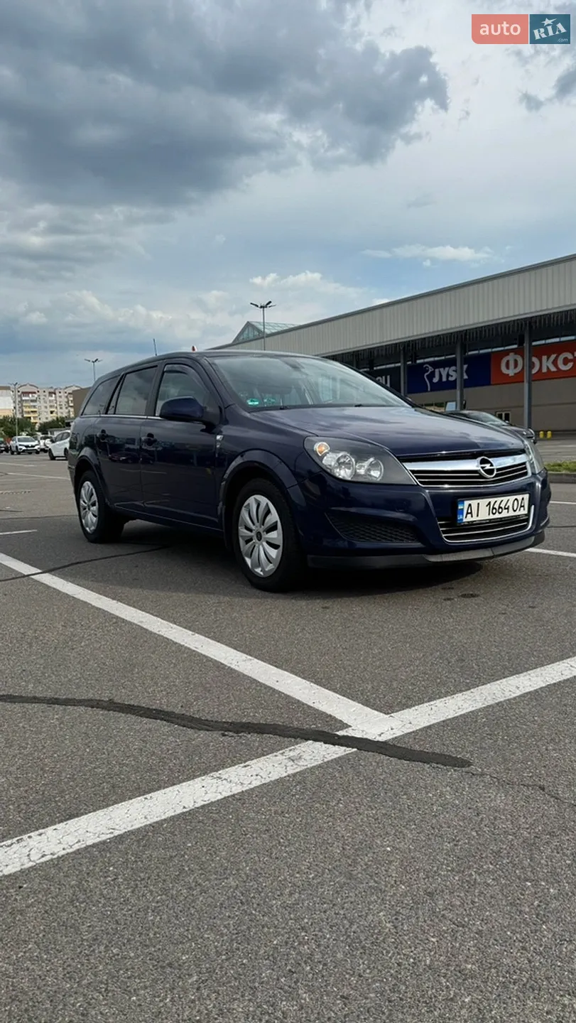 2010 Opel Astra - фото 1