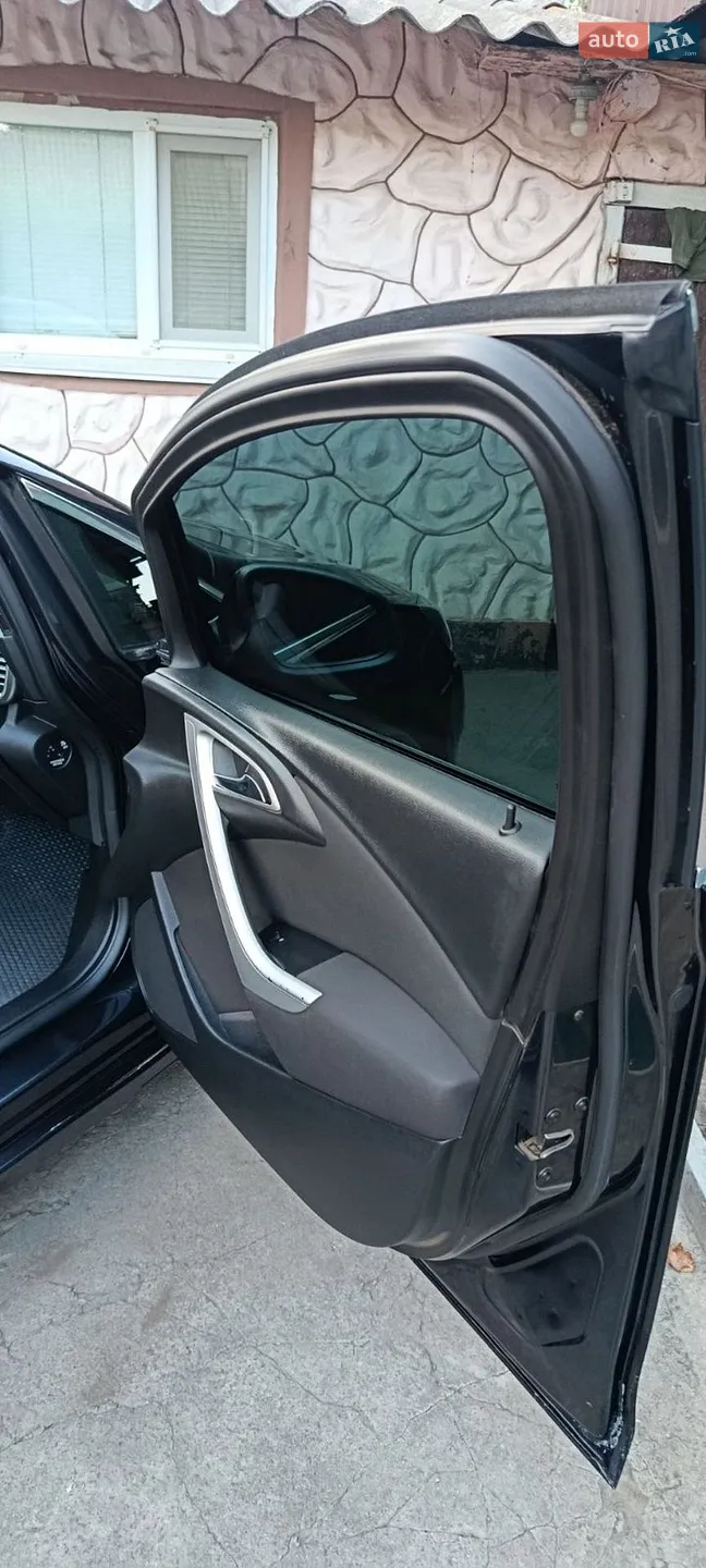 2013 Opel Astra - мініатюра 9