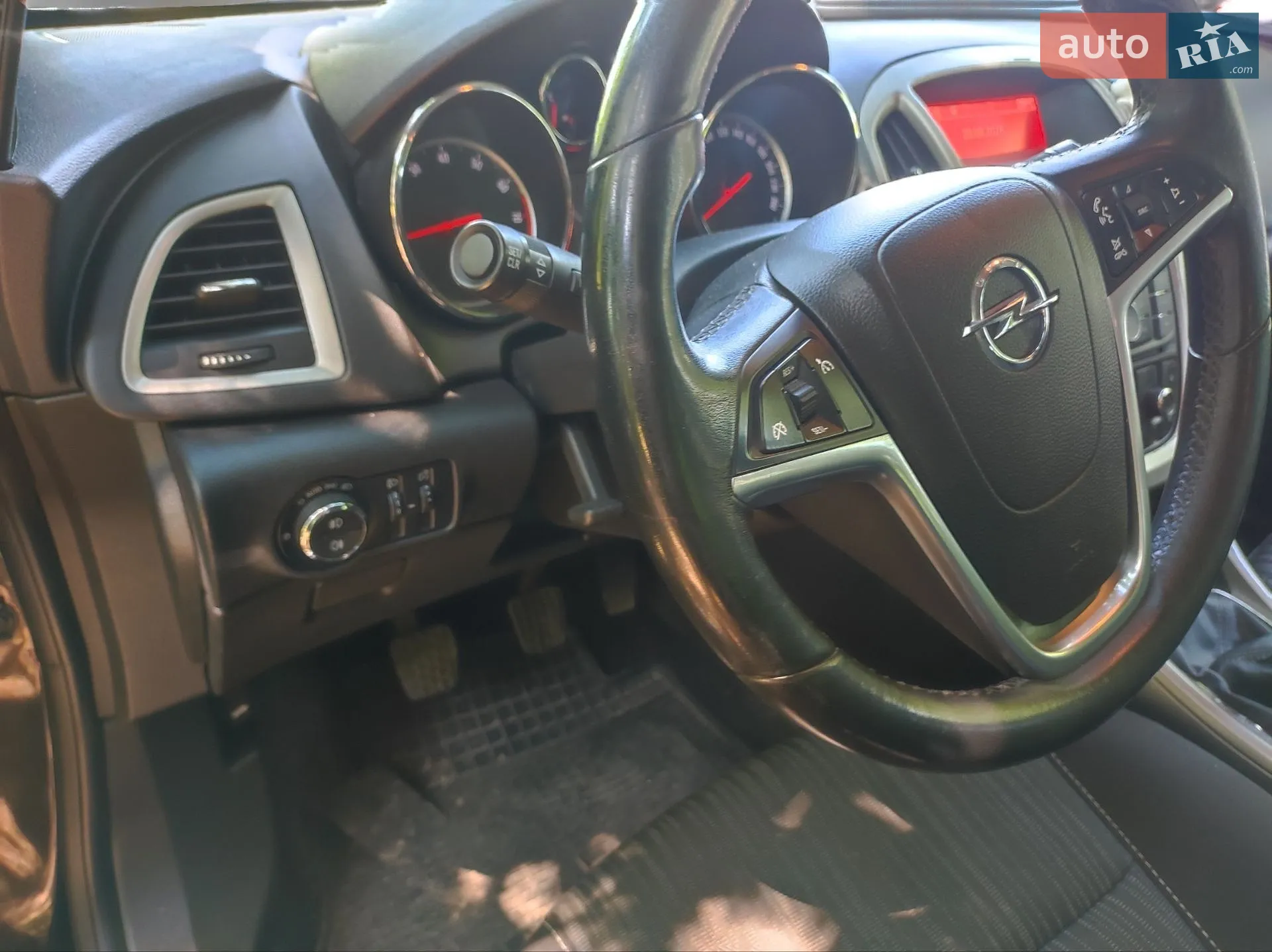 2011 Opel Astra - мініатюра 18