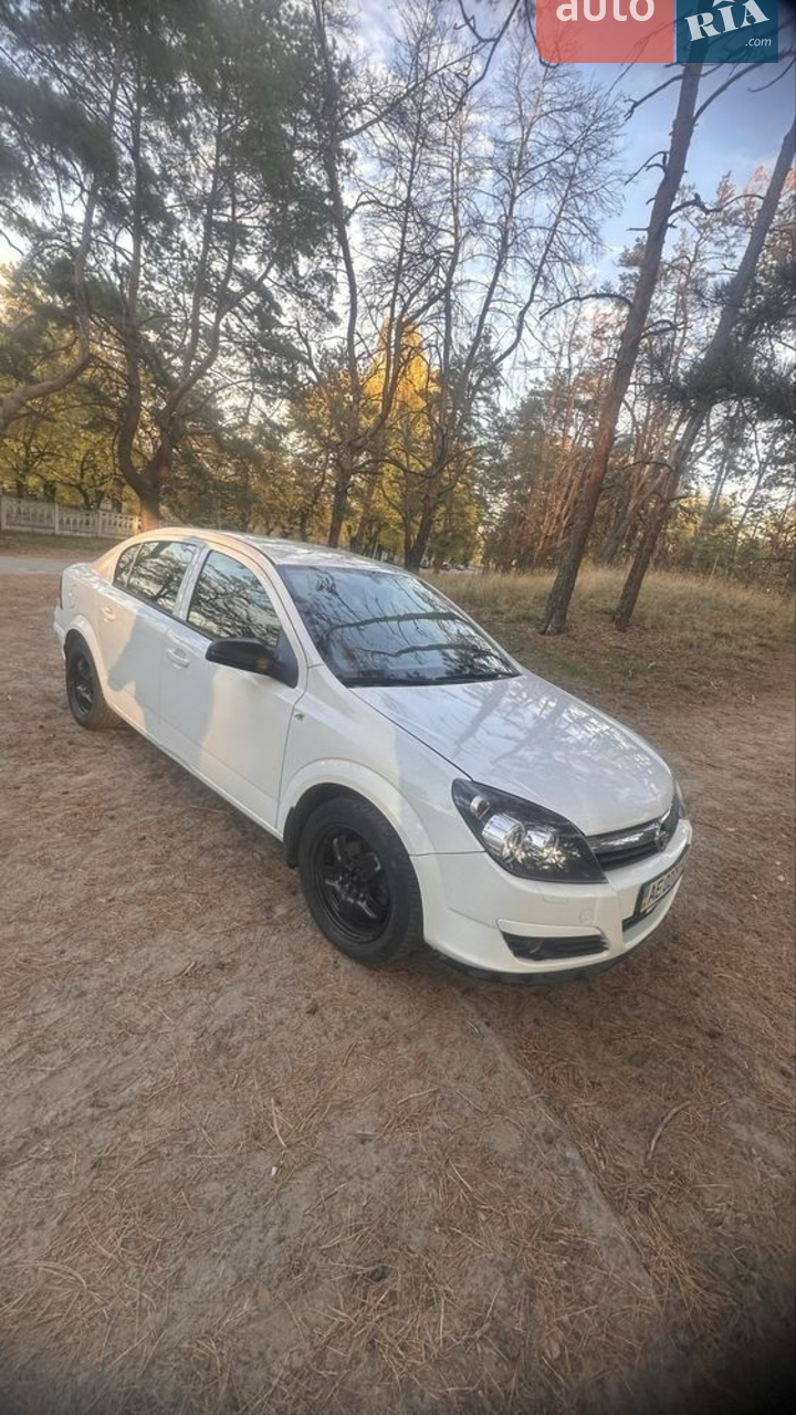 2011 Opel Astra - мініатюра 13