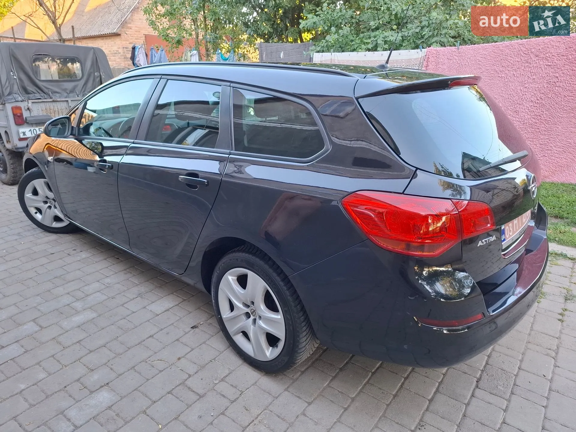 2011 Opel Astra - мініатюра 11