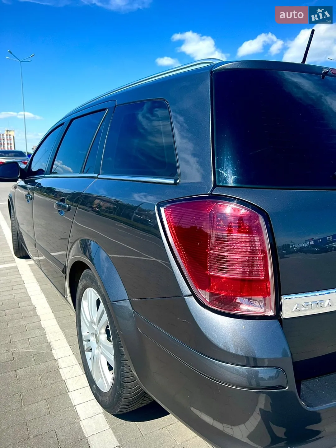 2010 Opel Astra - мініатюра 8