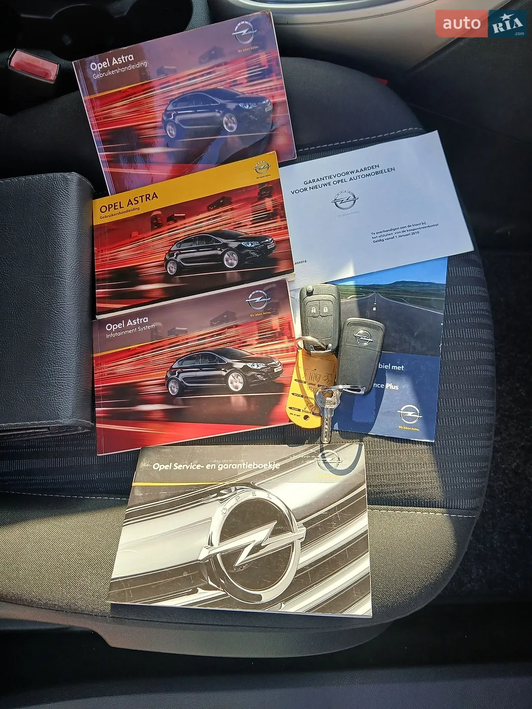 2011 Opel Astra - мініатюра 16