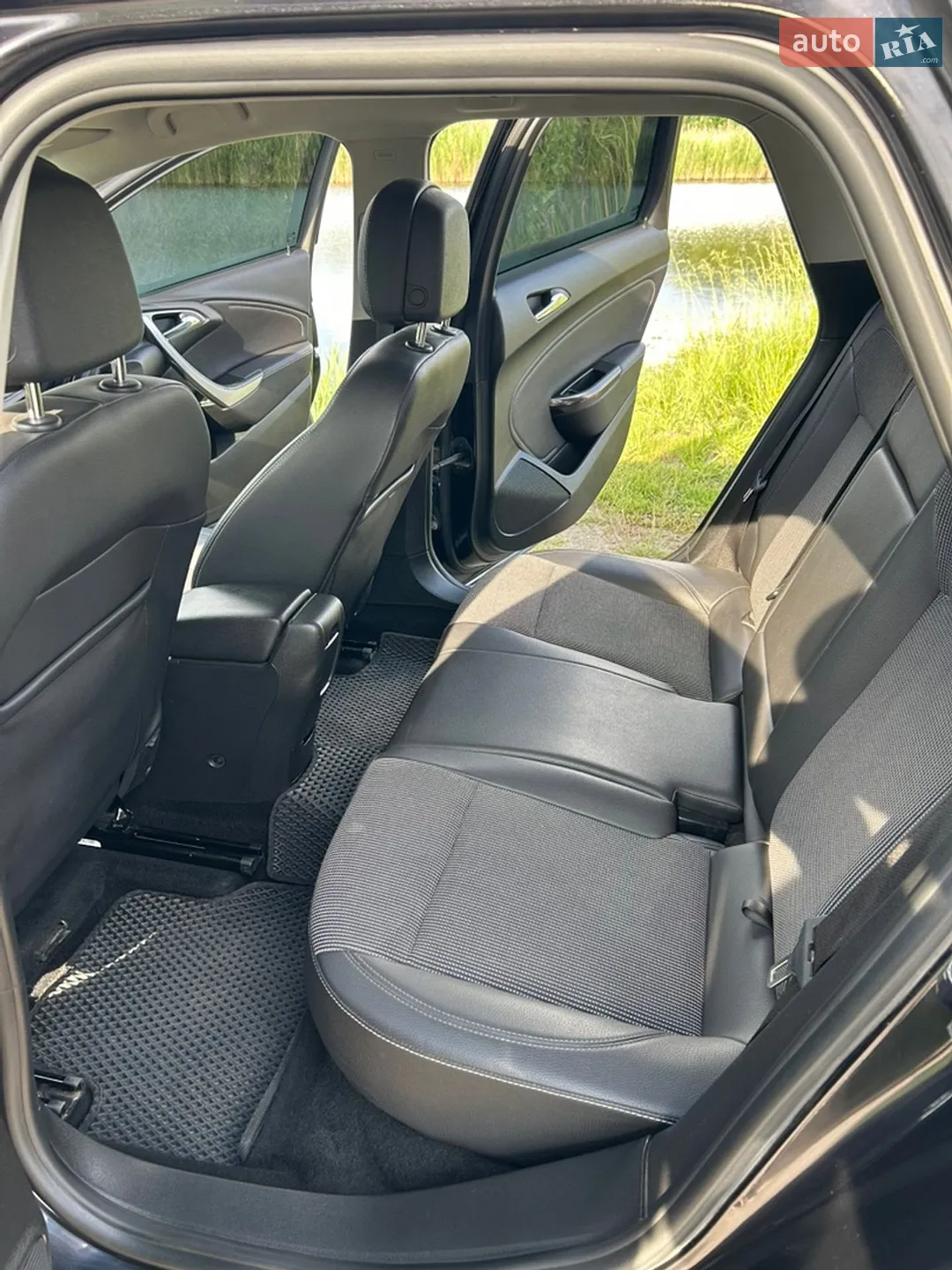 Opel Astra 2010 VIN W0LPE8EN2B8026699 фото оголошення 18 з 35