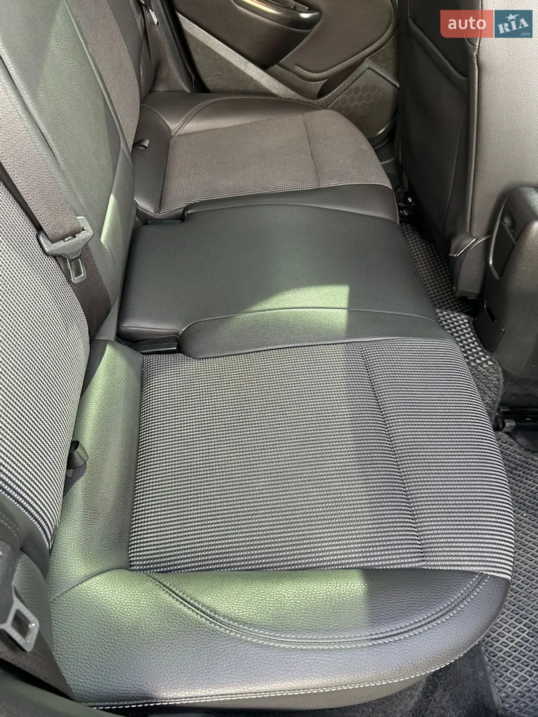 2010 Opel Astra - мініатюра 23