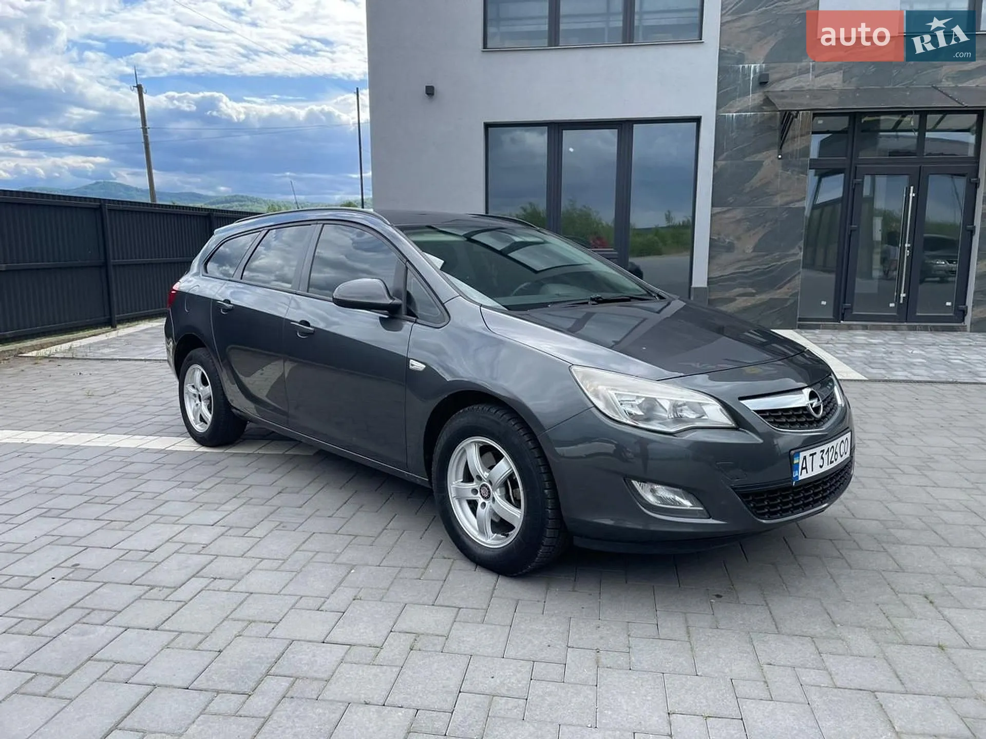 2011 Opel Astra - мініатюра 2