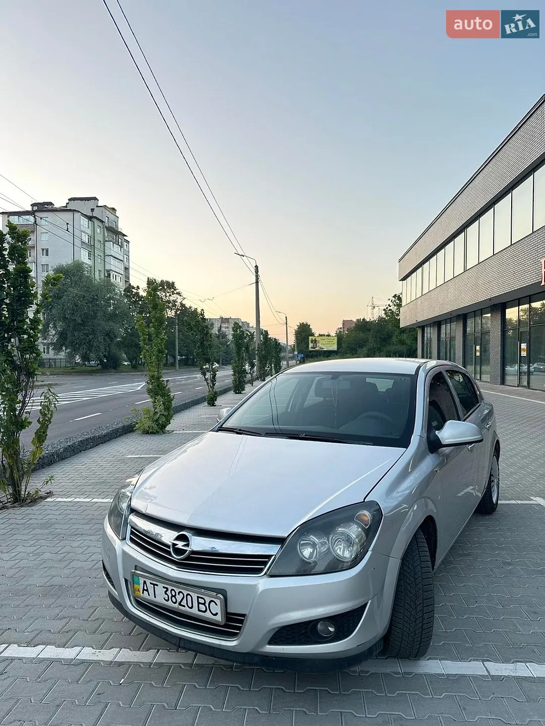 2012 Opel Astra - фото 1