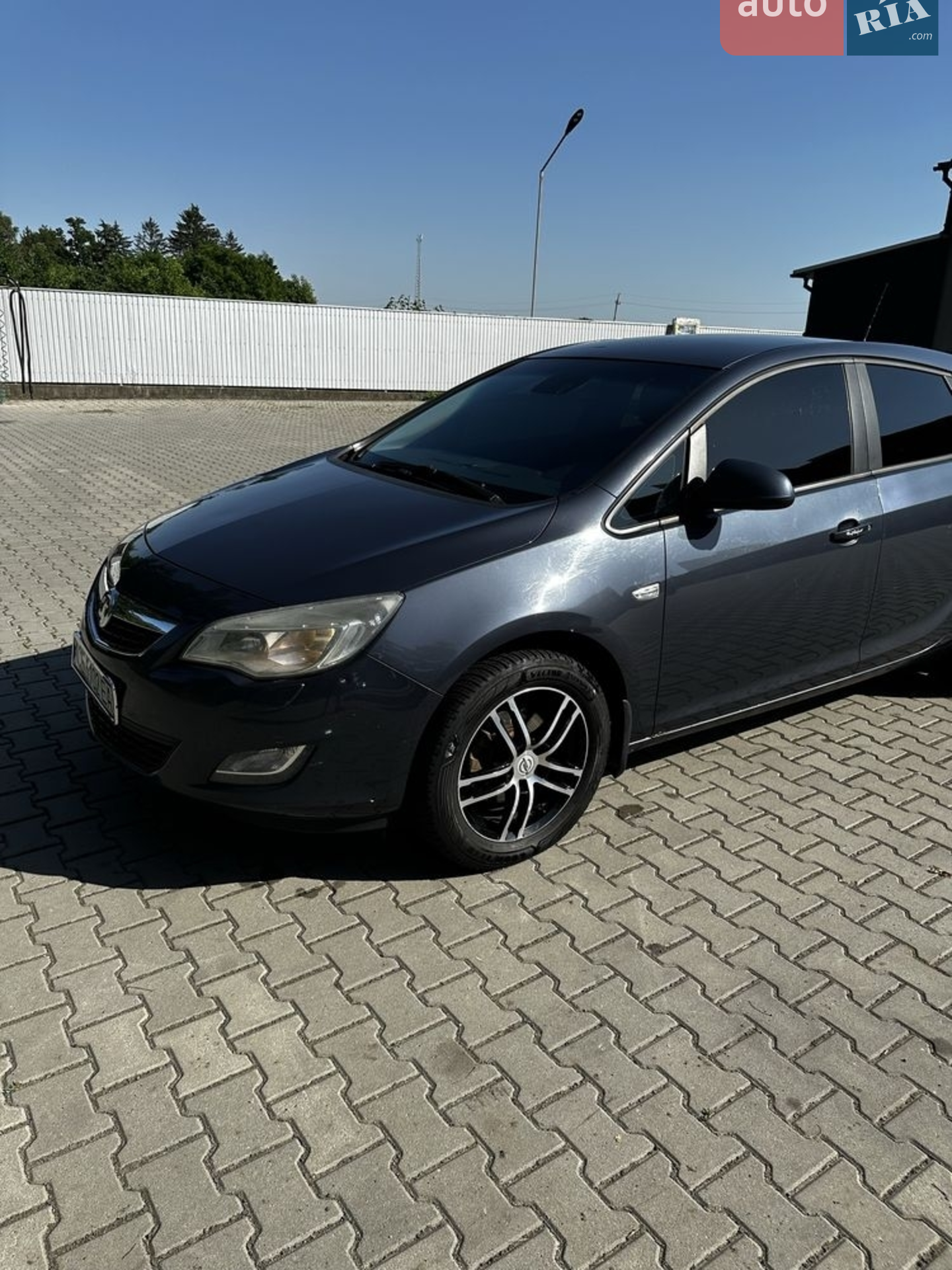2010 Opel Astra - мініатюра 2
