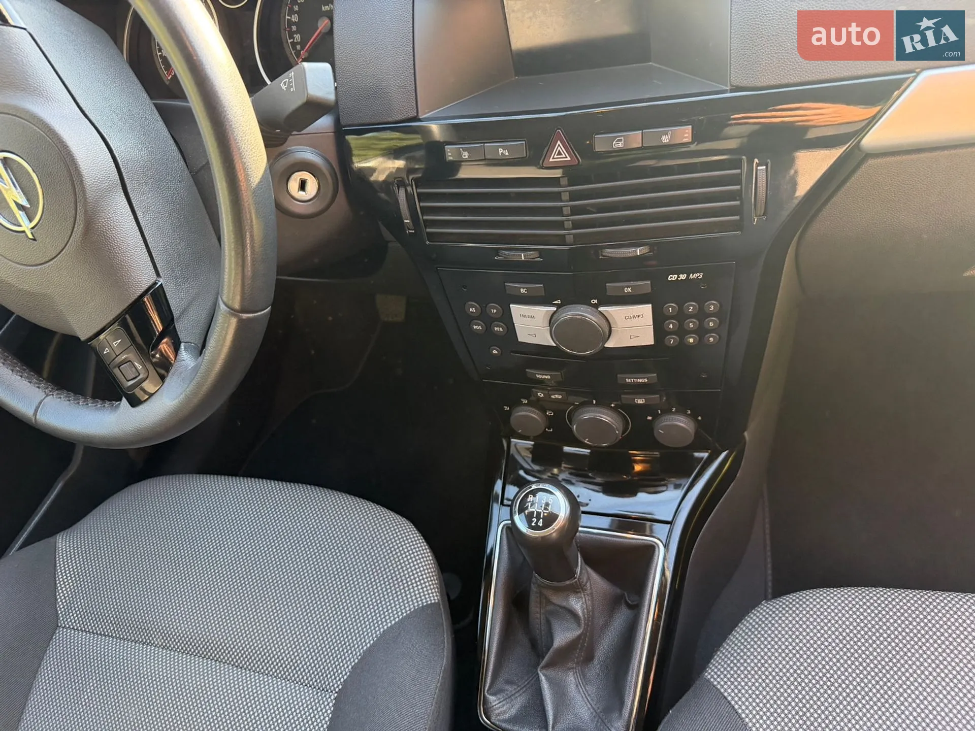2010 Opel Astra - мініатюра 29