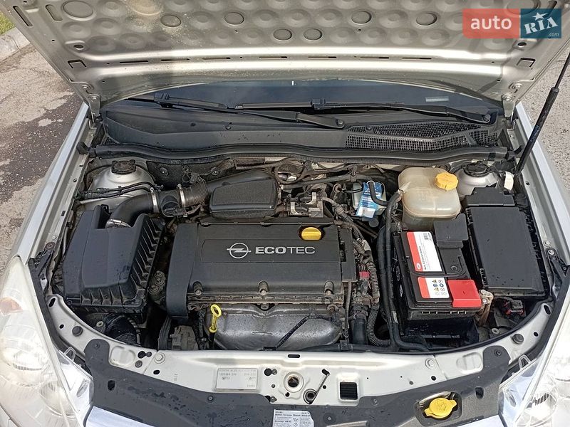 Седан Opel Astra 2006 в Залещиках