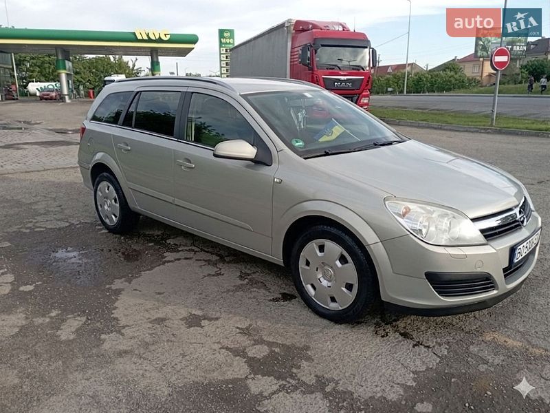 Седан Opel Astra 2006 в Залещиках