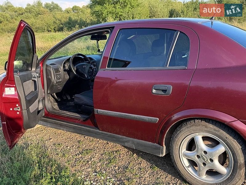 Седан Opel Astra 2003 в Ивано-Франковске