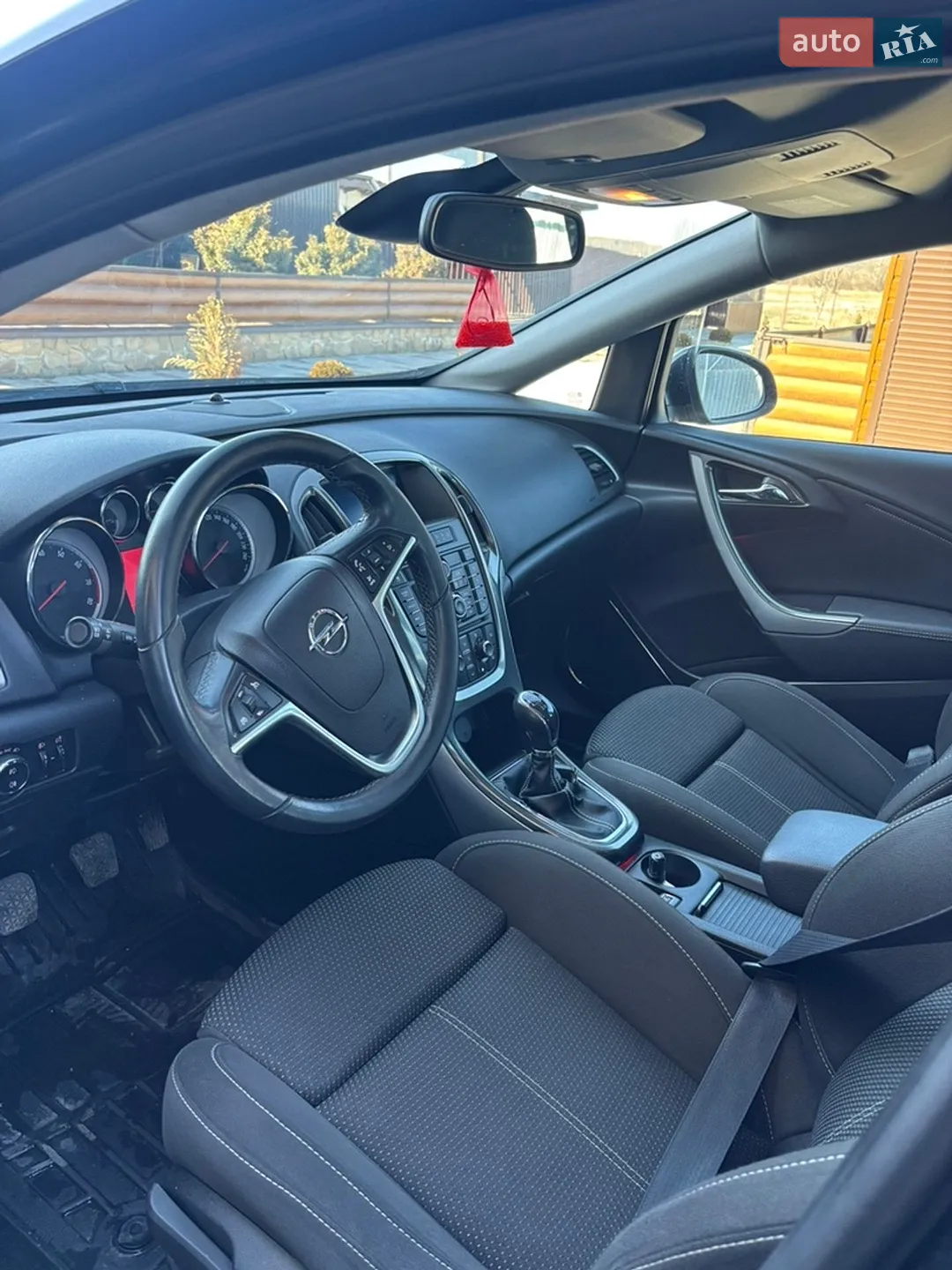 2011 Opel Astra - мініатюра 2