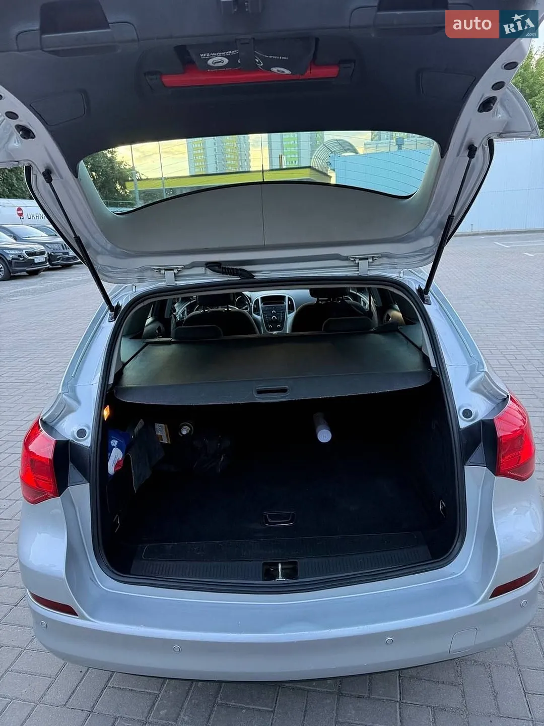 2011 Opel Astra - мініатюра 9