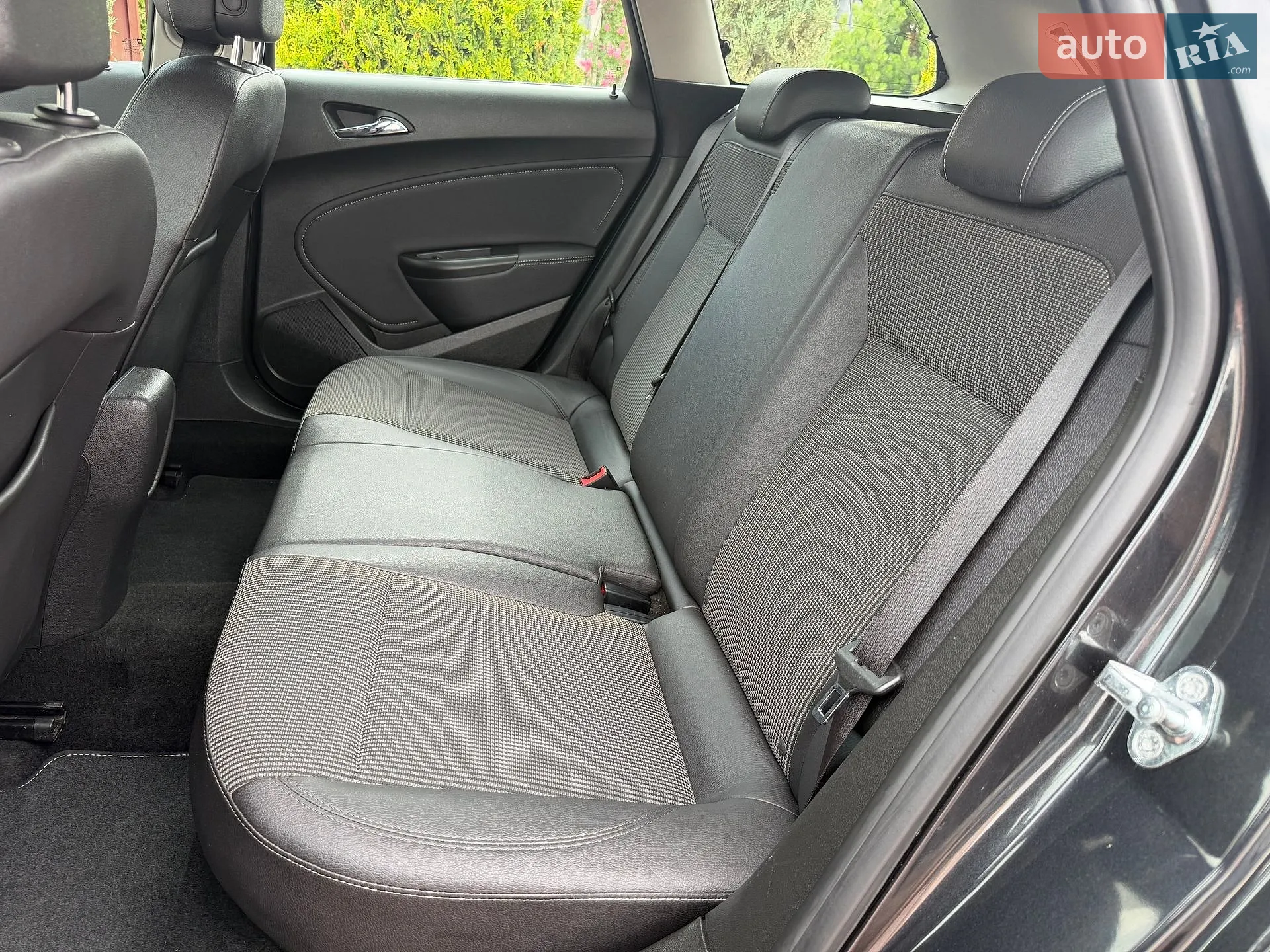 2013 Opel Astra - мініатюра 120