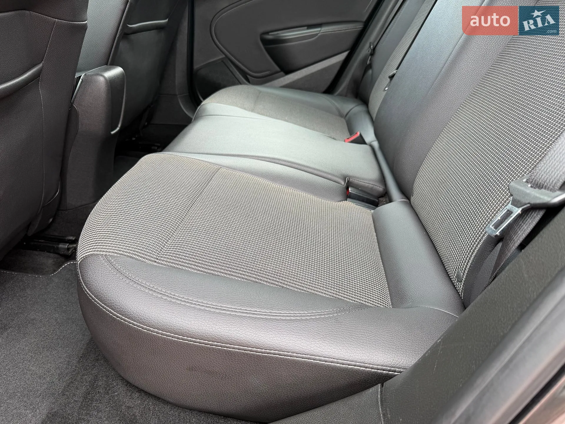 2013 Opel Astra - мініатюра 121