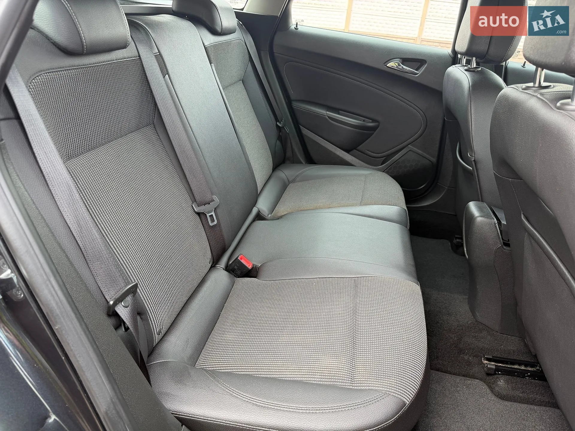 2013 Opel Astra - мініатюра 134