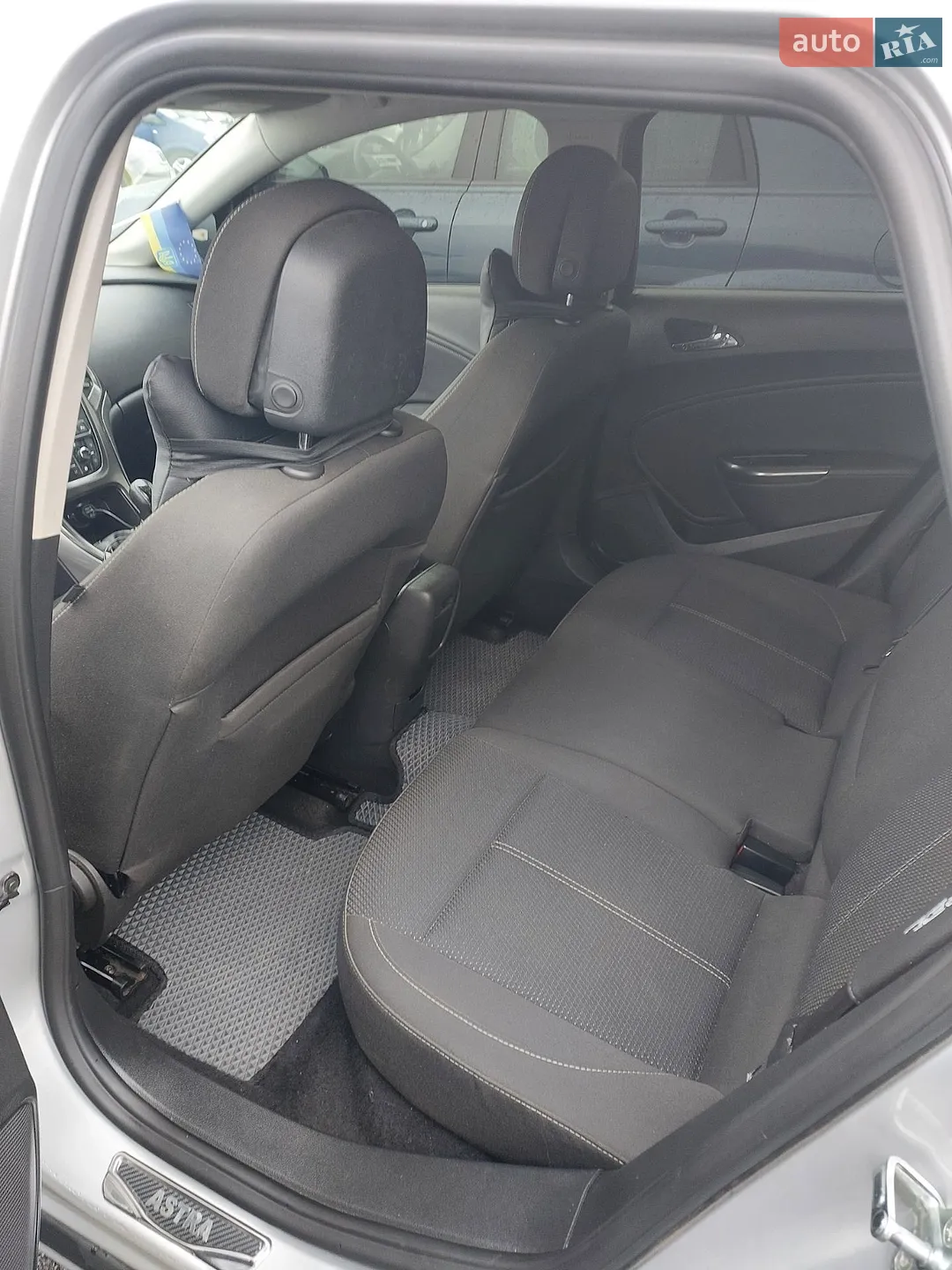 2011 Opel Astra - мініатюра 12