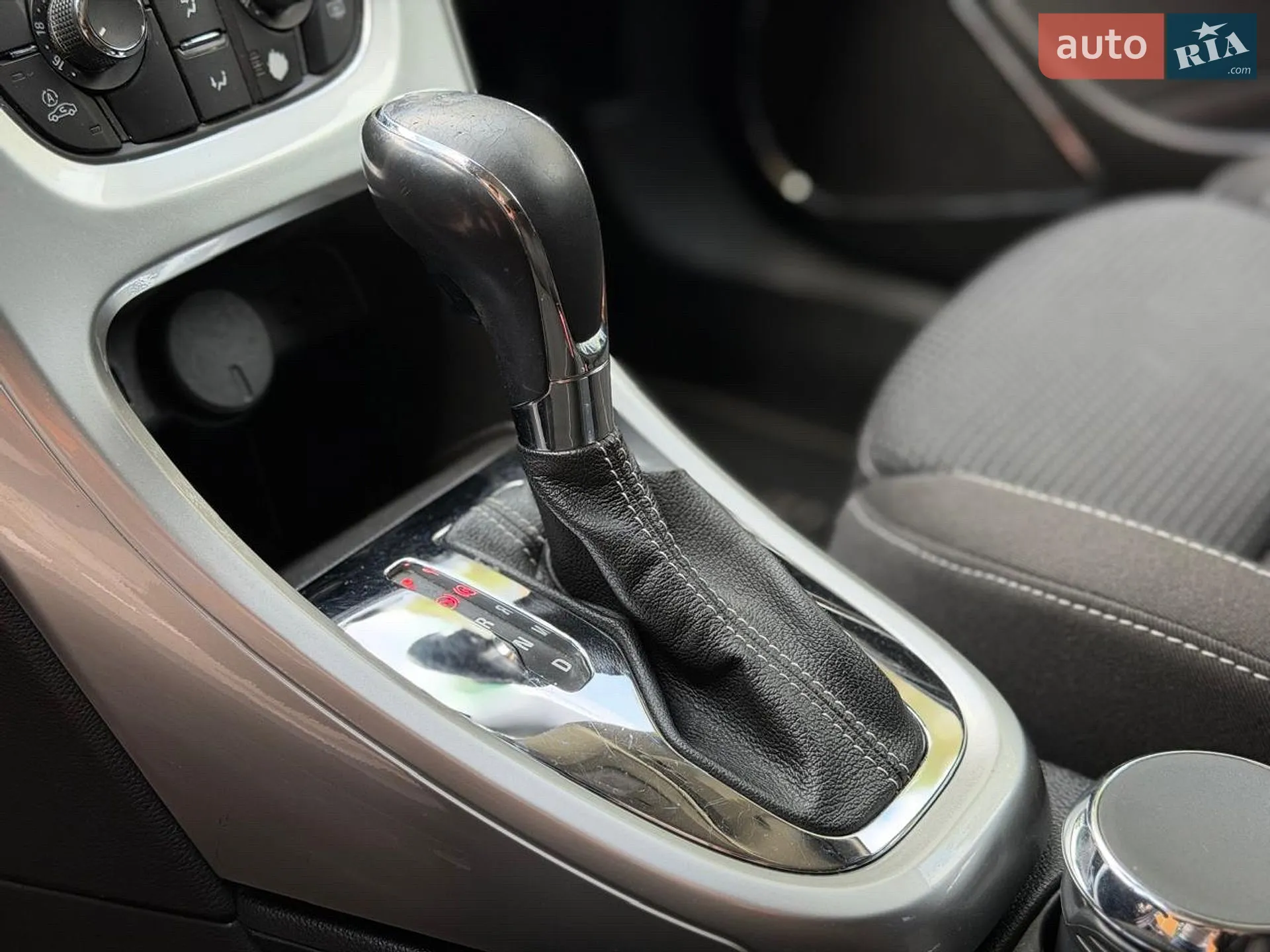 2011 Opel Astra - мініатюра 18