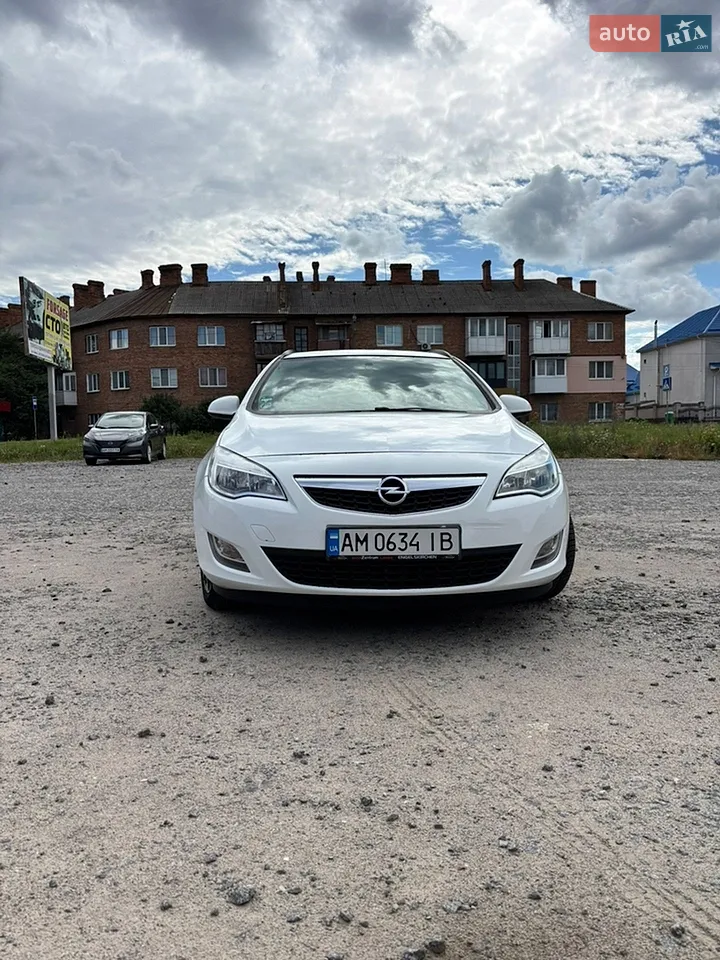 2011 Opel Astra - мініатюра 18