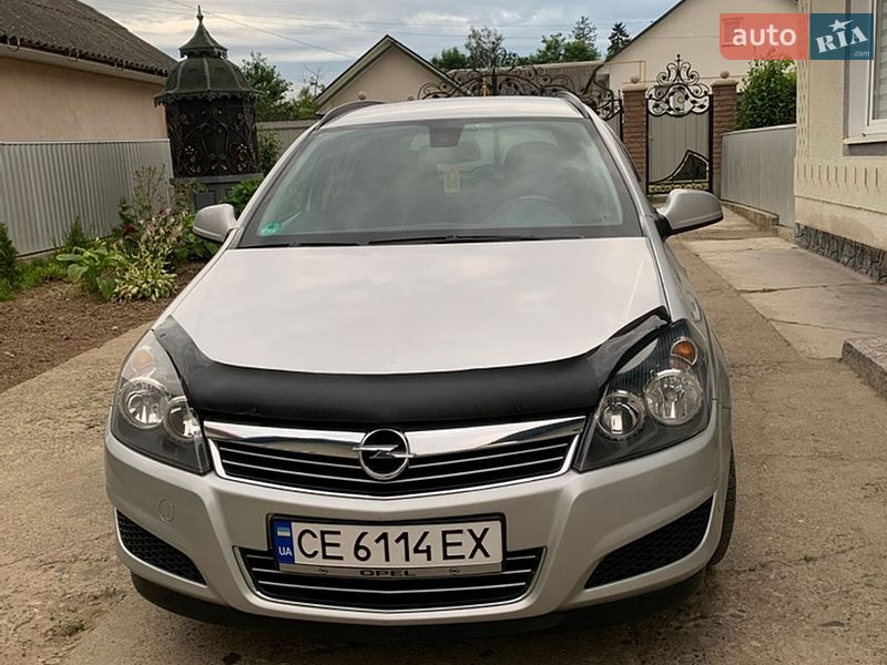 Opel Astra 2010