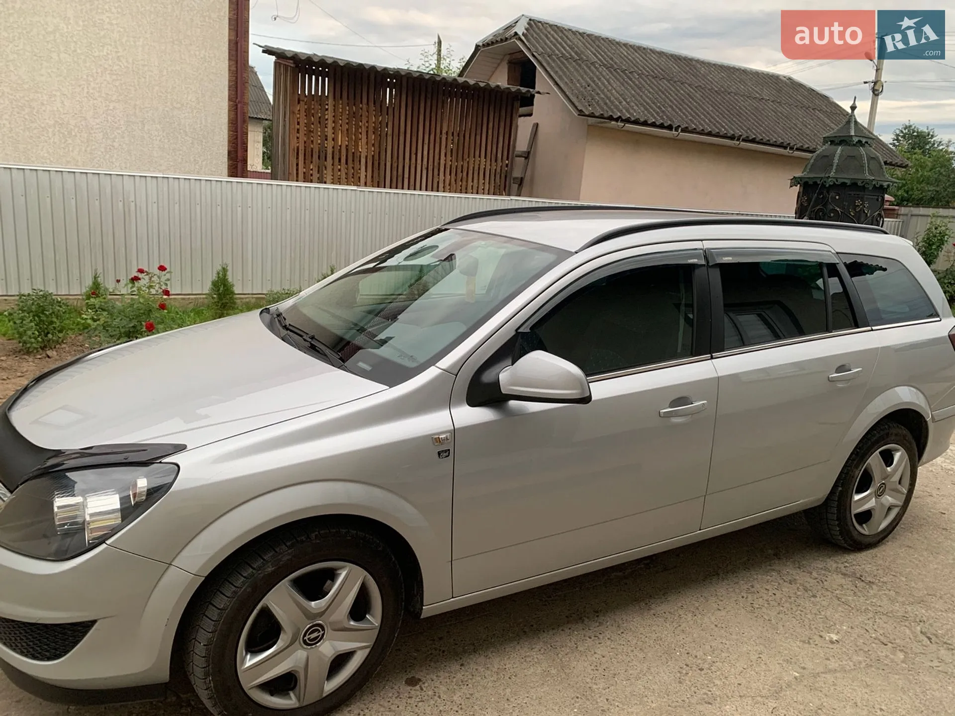 2010 Opel Astra - мініатюра 3