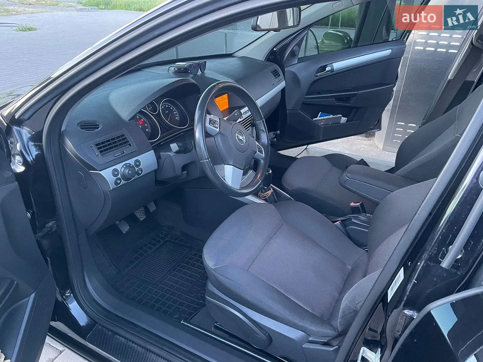 2010 Opel Astra - мініатюра 10