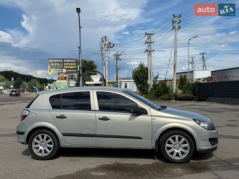 Хетчбек Opel Astra 2006 в Києві