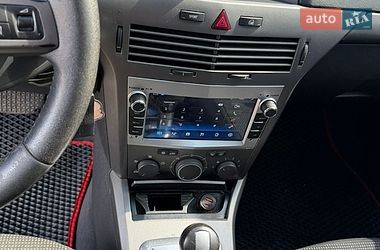 Хетчбек Opel Astra 2006 в Києві