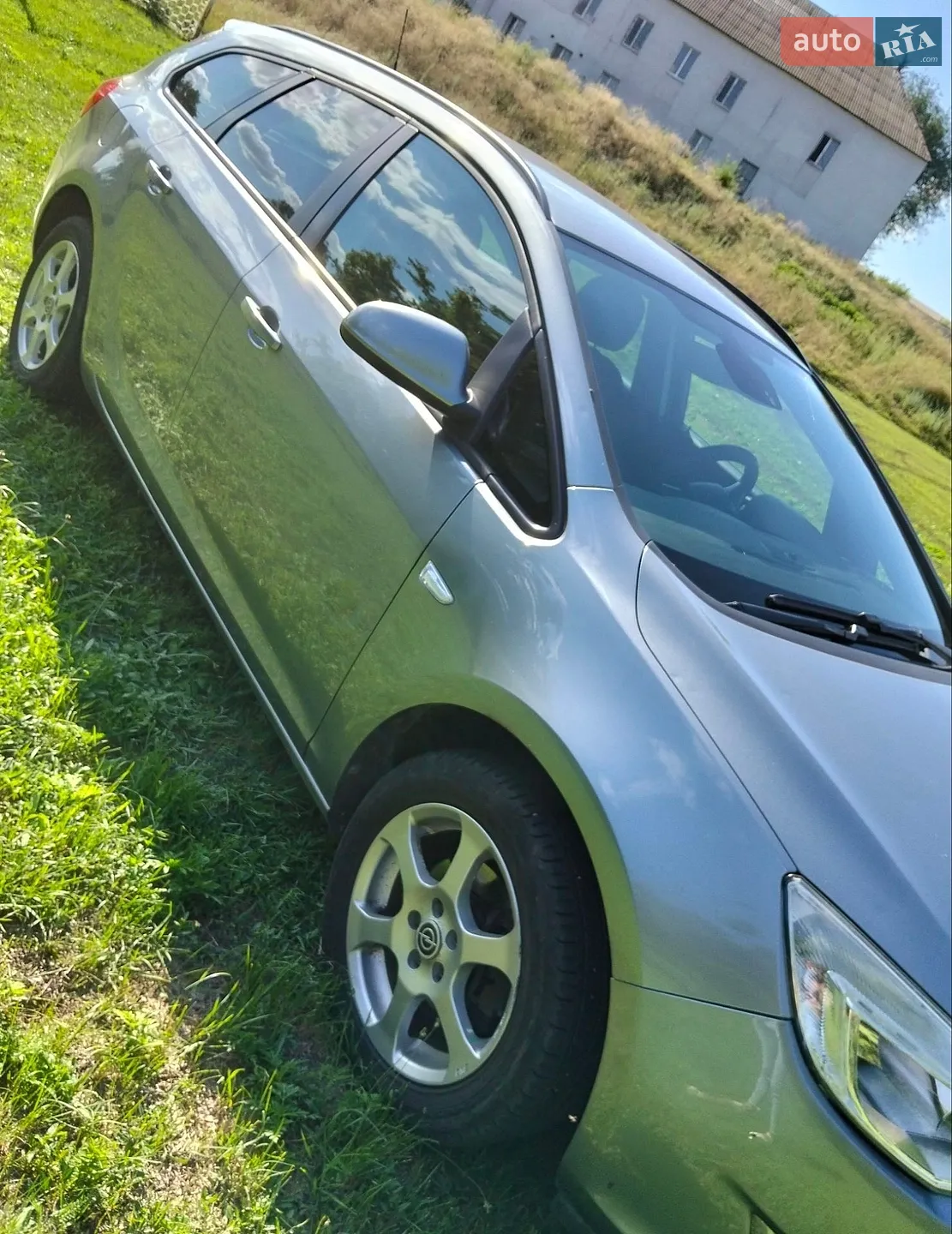 2011 Opel Astra - мініатюра 2