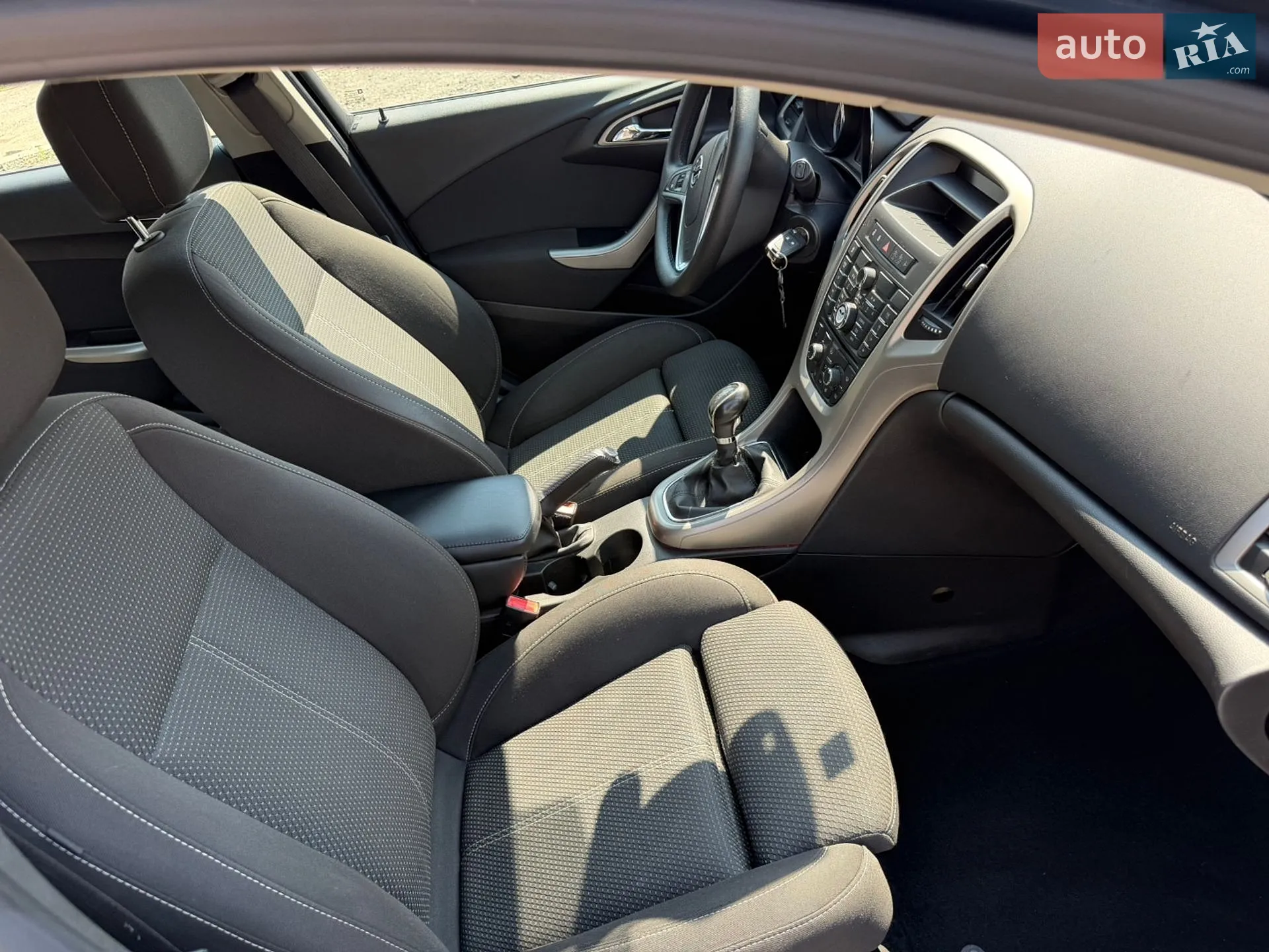 2010 Opel Astra - мініатюра 39
