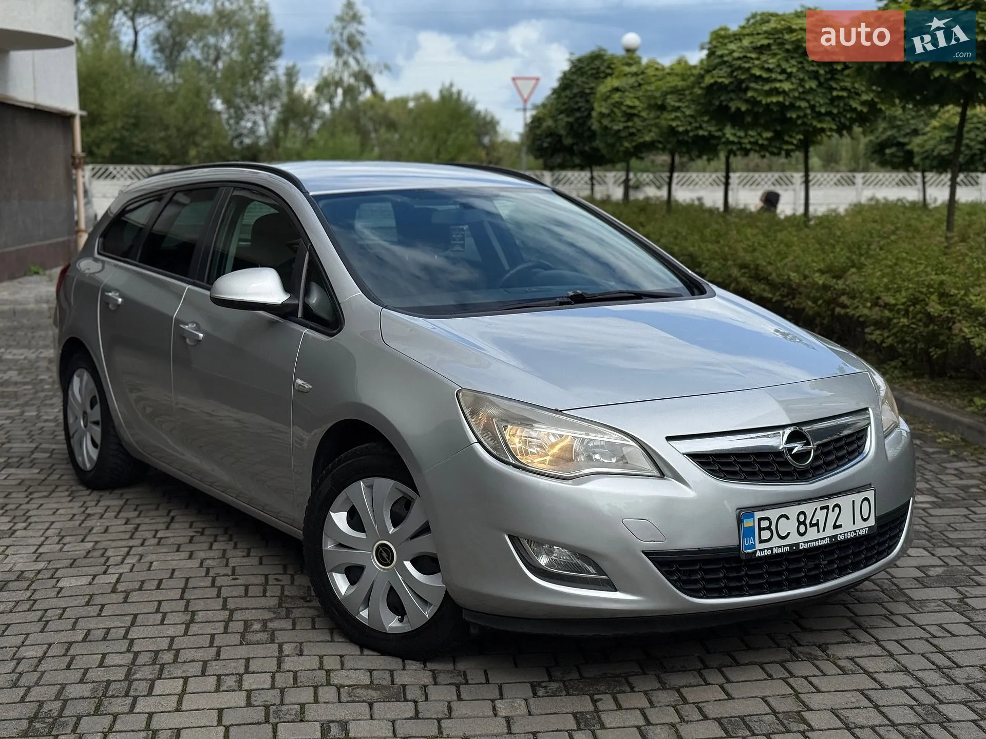 2011 Opel Astra - мініатюра 2