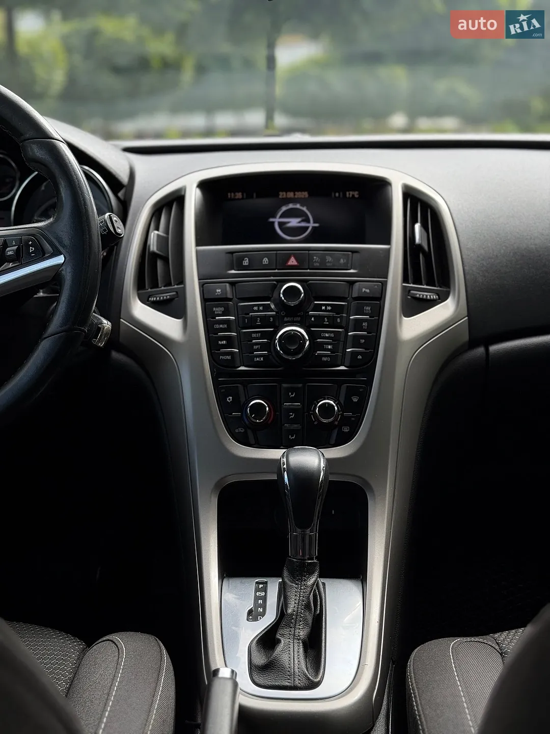2011 Opel Astra - мініатюра 23