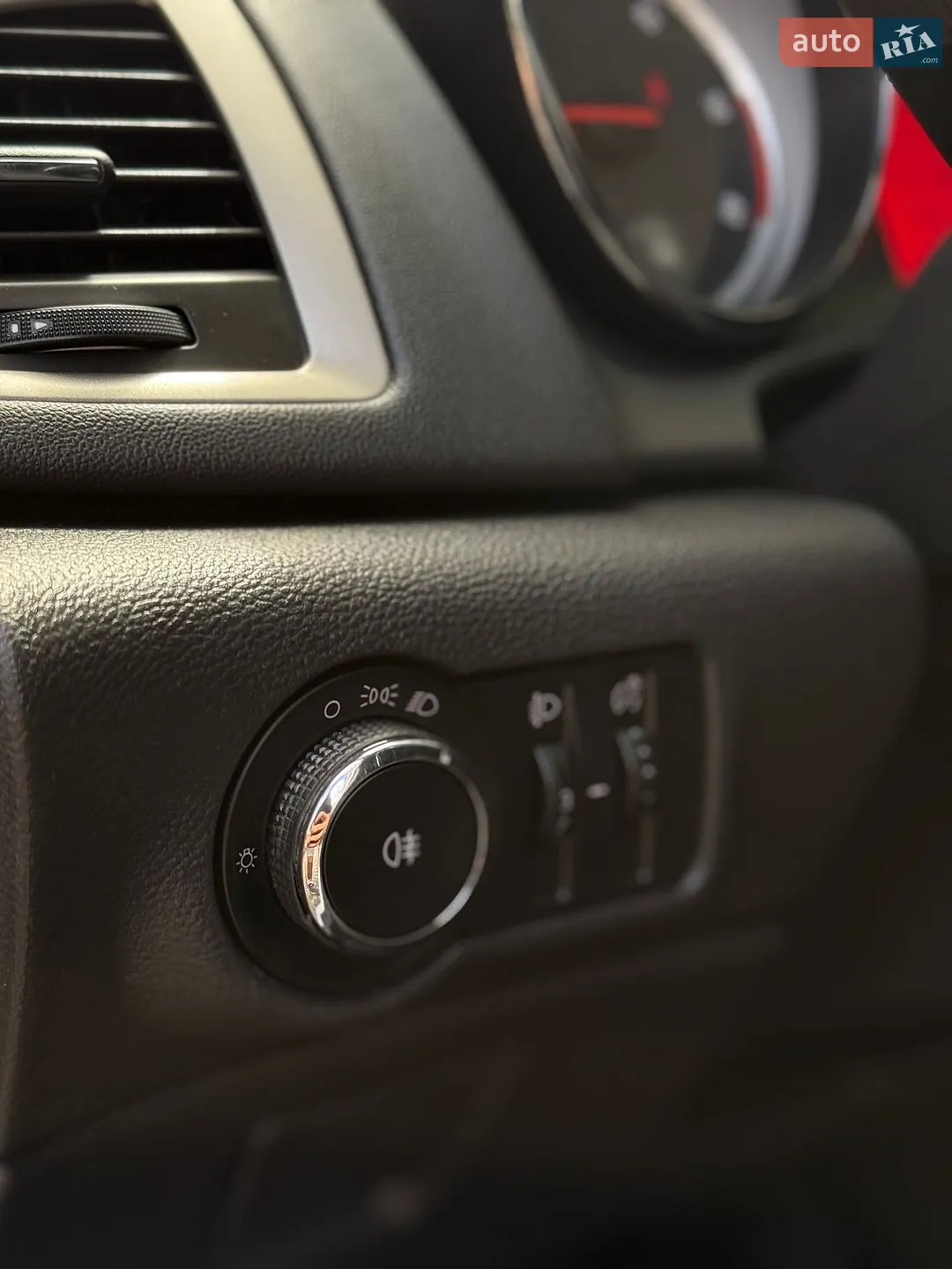 2011 Opel Astra - мініатюра 28