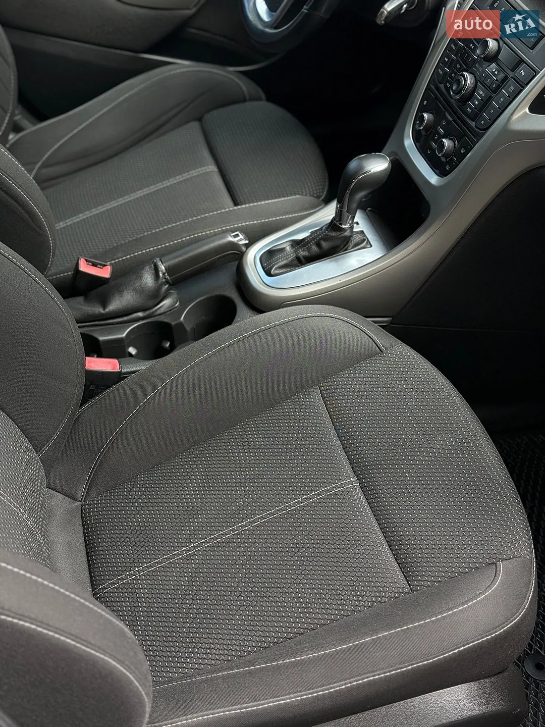 2011 Opel Astra - мініатюра 32